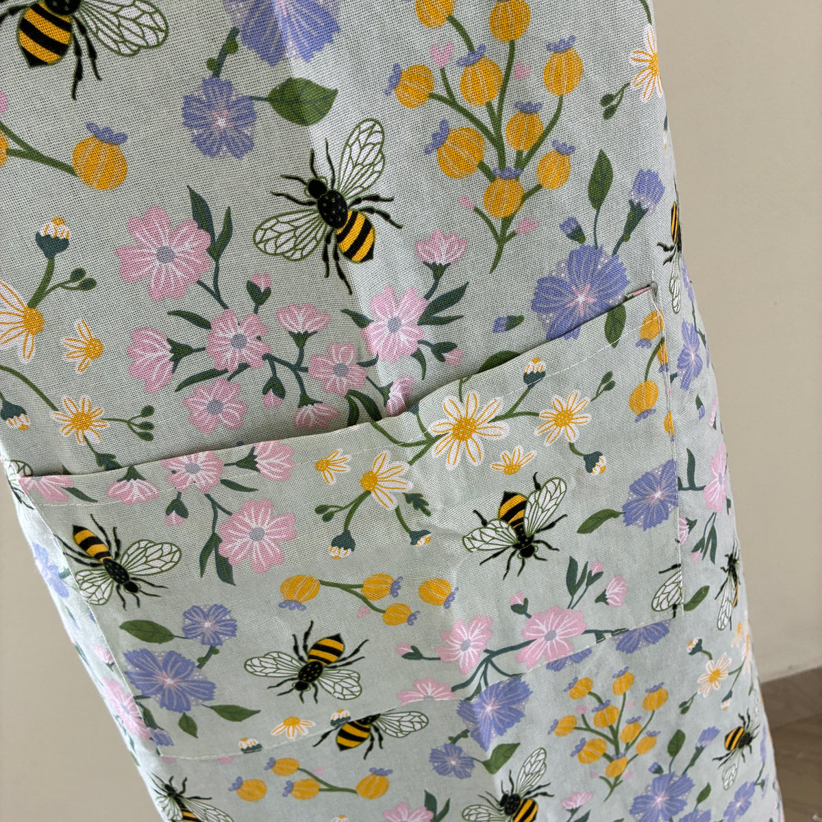 Bee Cotton Apron