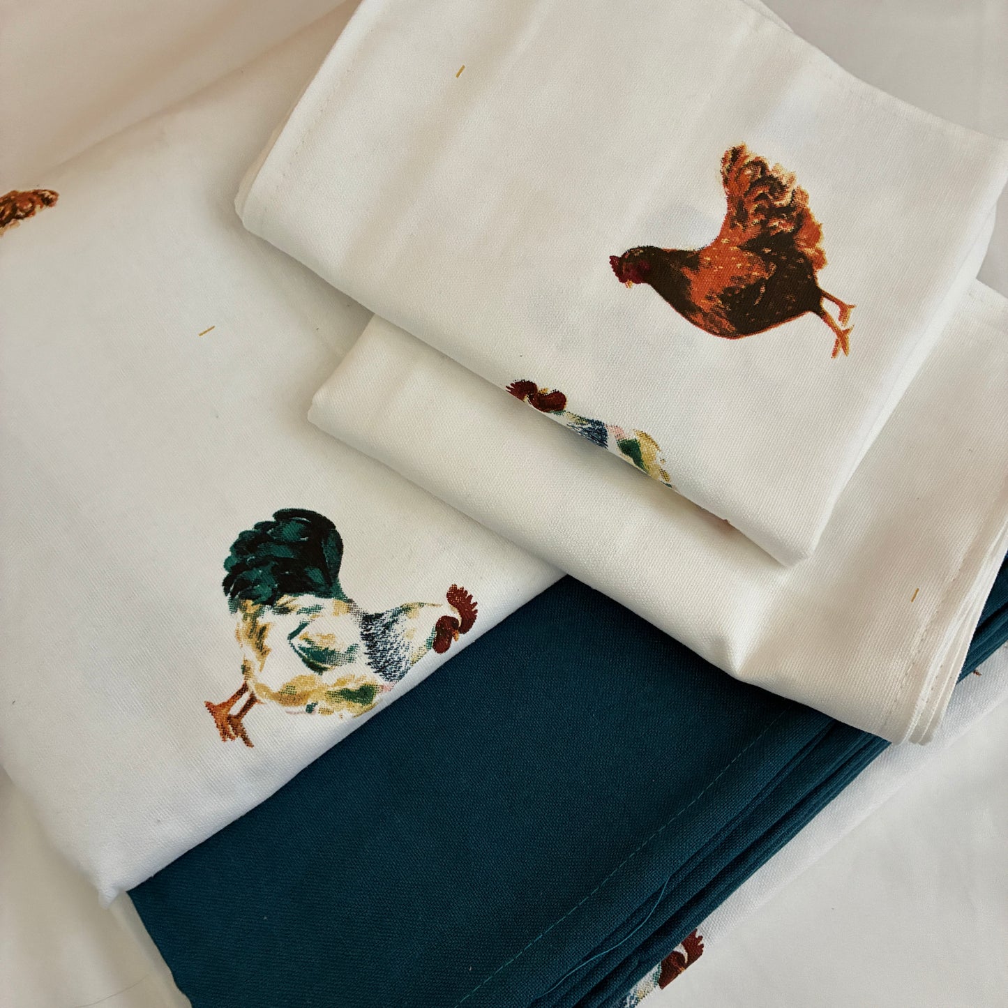 Rooster King Size Cotton Bedspread 100x110 inches (2 pillow covers)