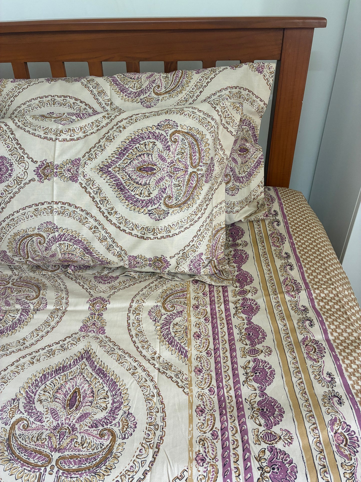 Premium Soft King Size Bedspread 108x108 inches