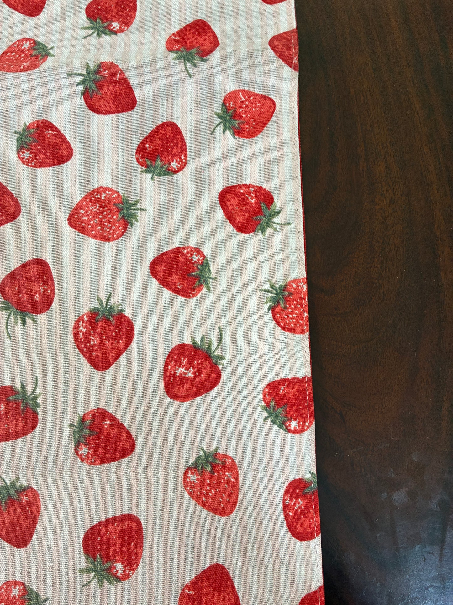 Strawberry Table Runner 6 ft long