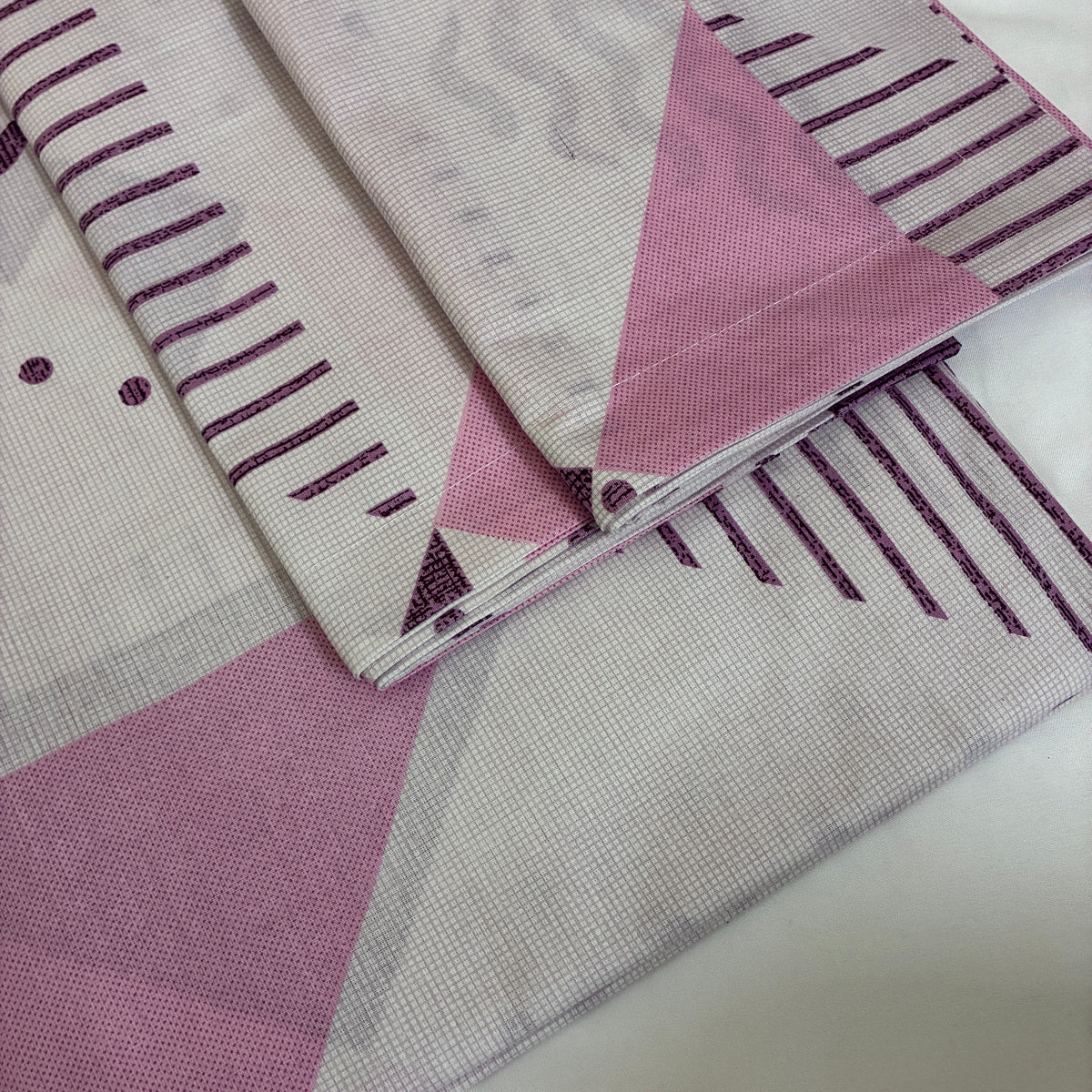 300 TC Pink Geometric King Size Cotton Bedspread 108x108 inches