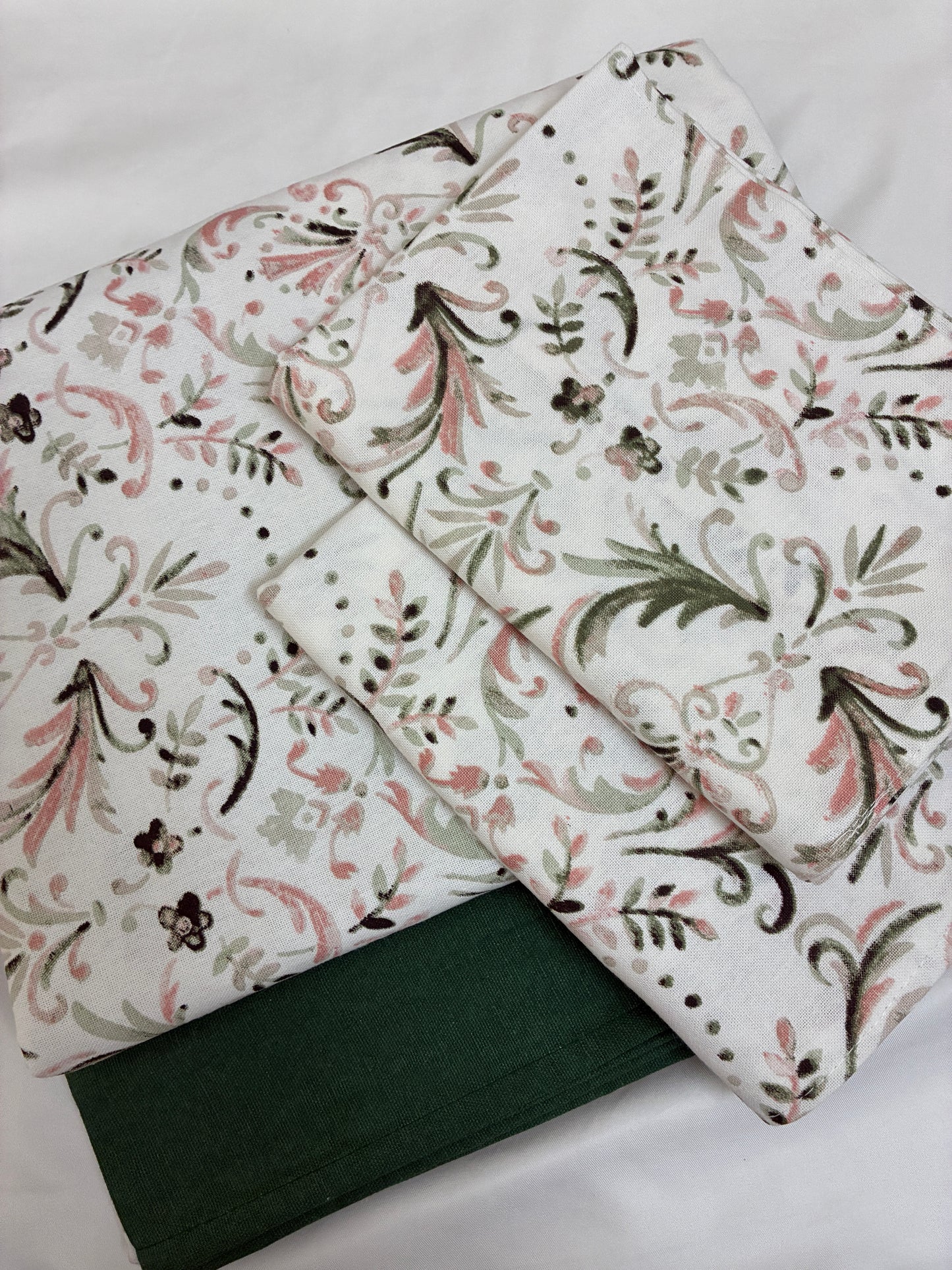 Queen bedspread 90x100 inches