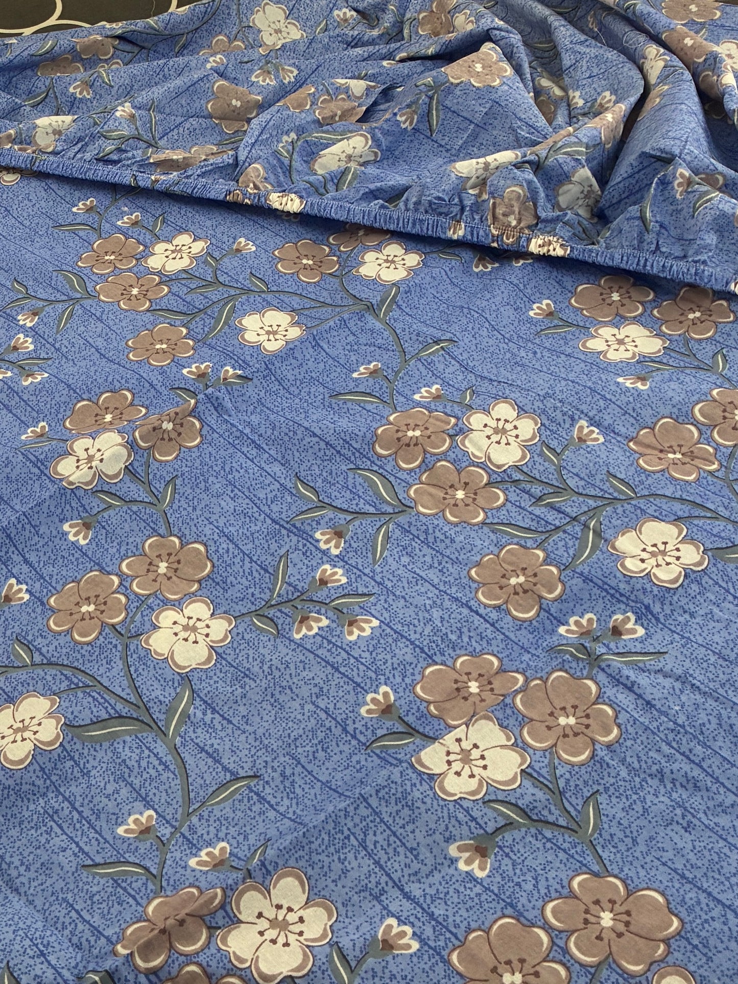 Blue Sakura Fitted Cotton Bedspread (2 pillow covers)