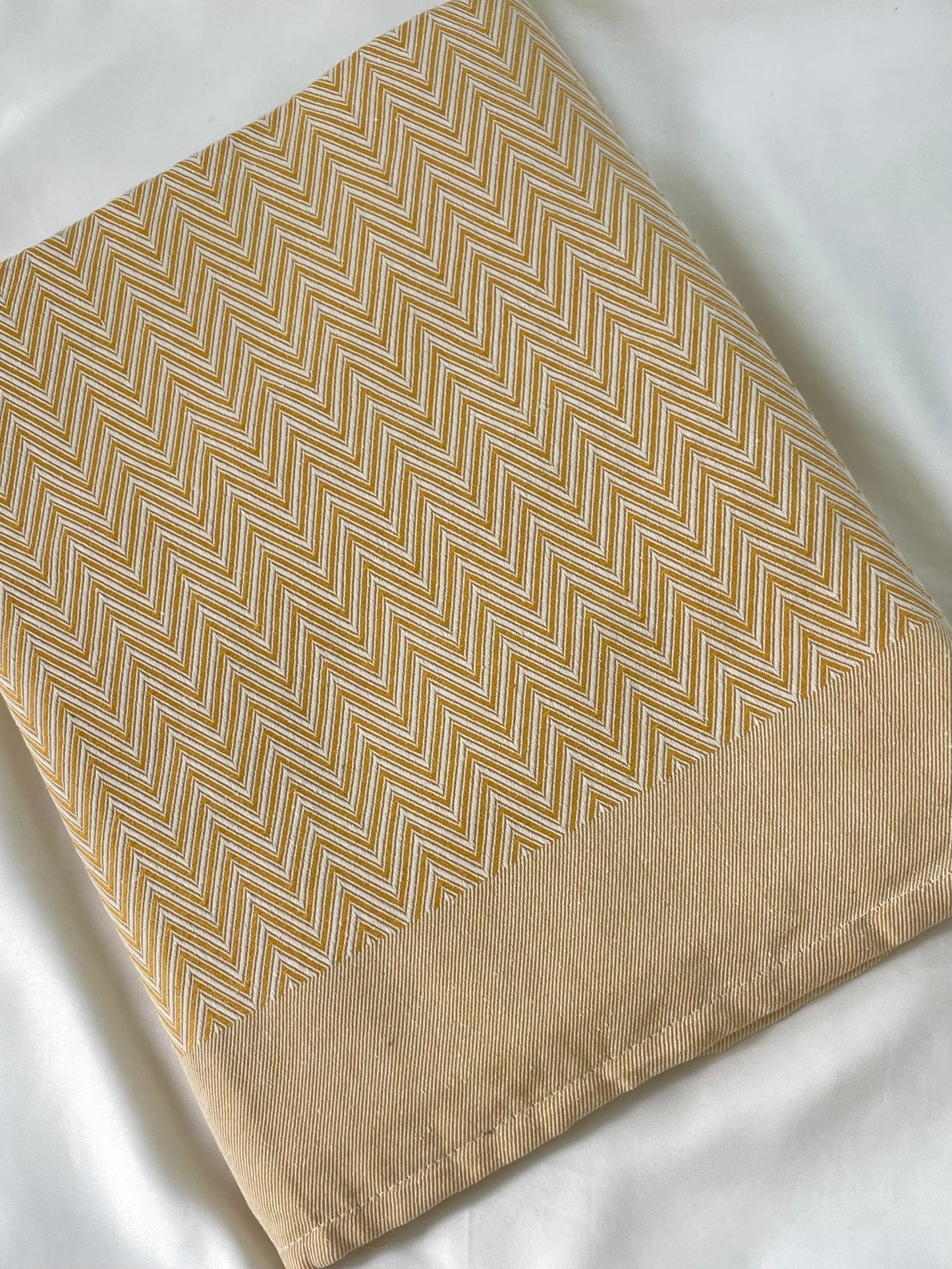 Zig Zag Cotton Blanket / Throw