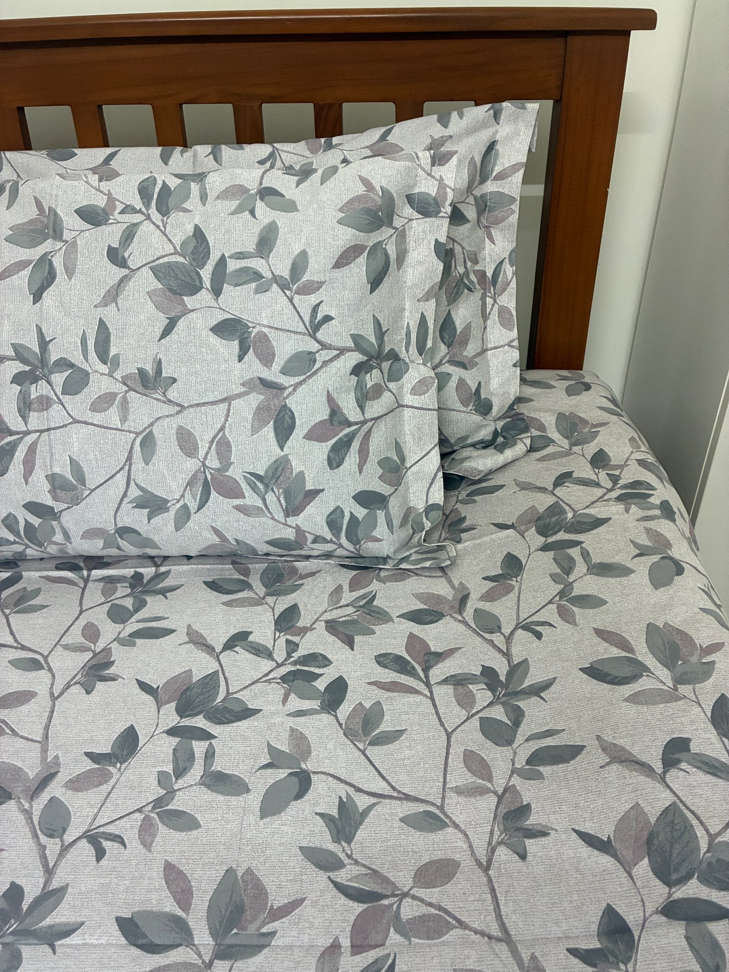 Super King Size Bedspread 120x 120 inches