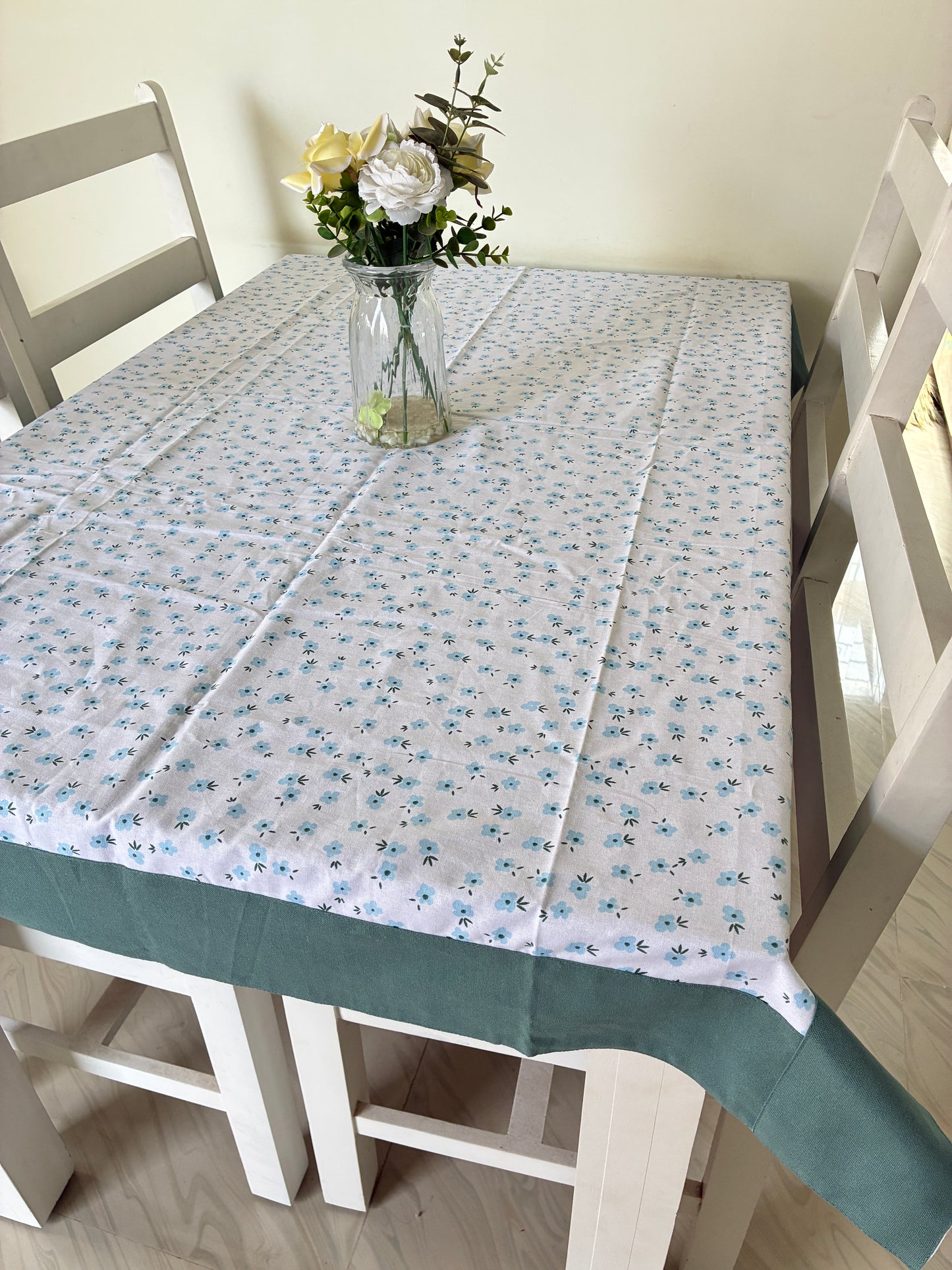 Floral 4 Seater Table Covers