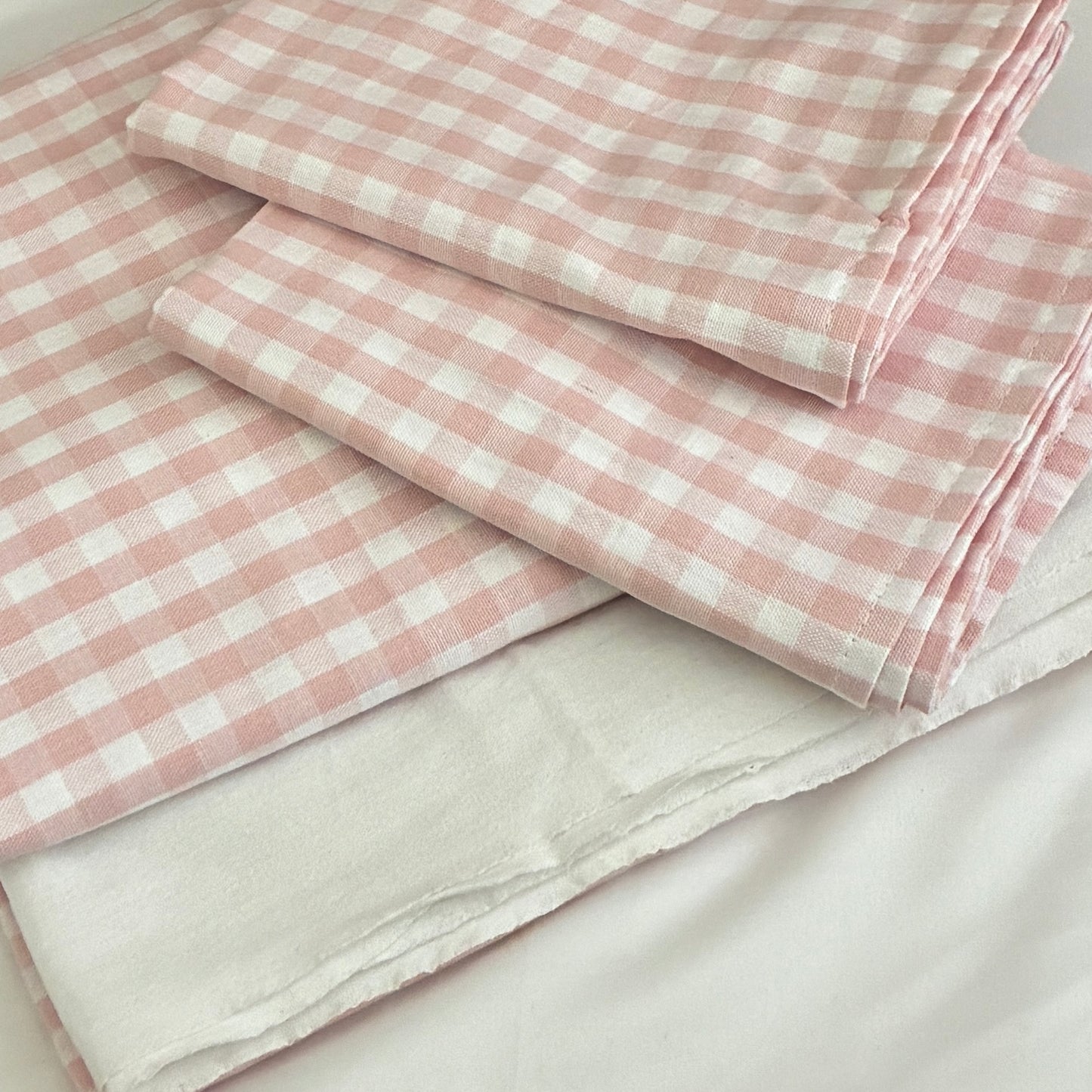 Rosy Checks King Size Cotton Bedspread 100x110 inches (2 pillow covers)