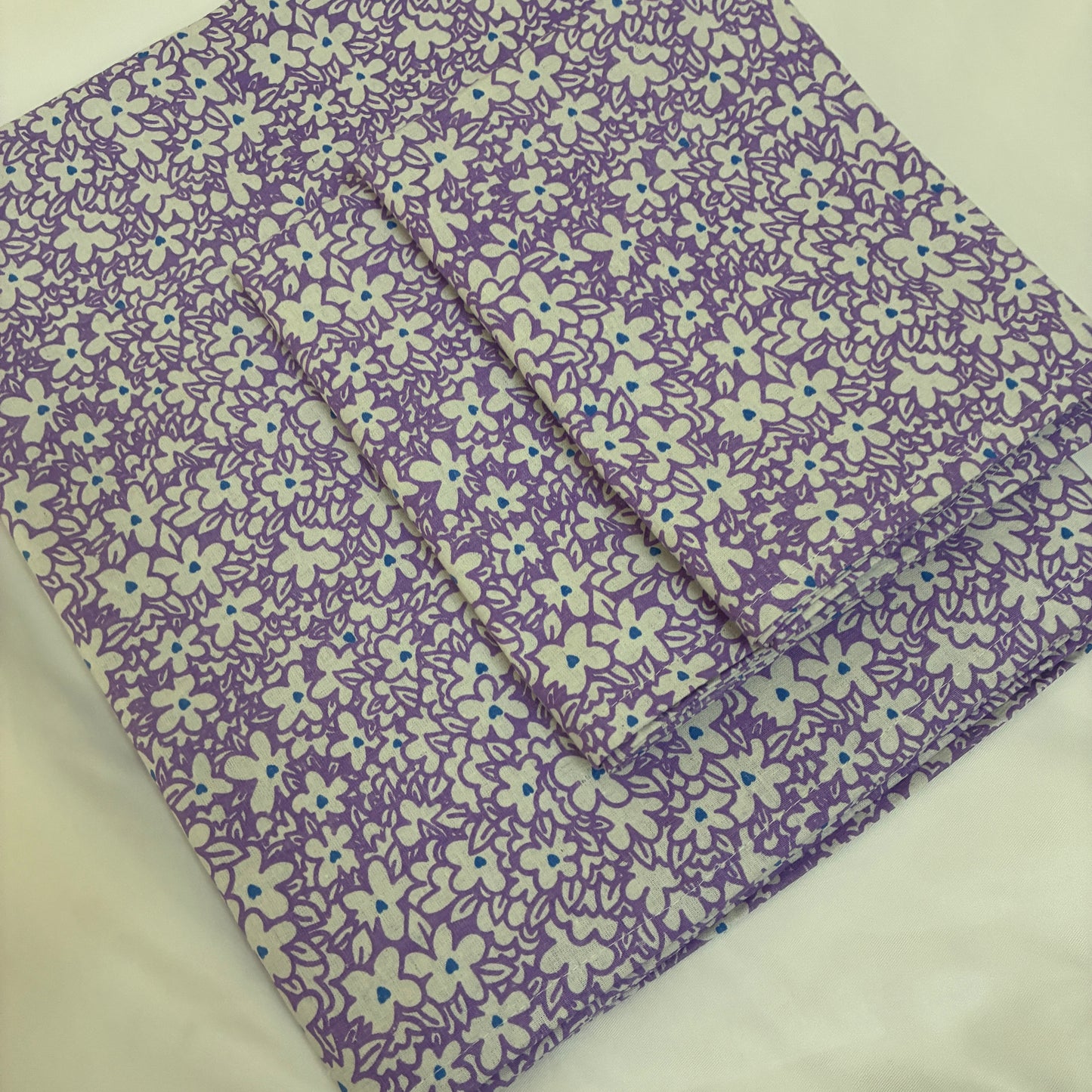 Purple Single Size Bedspread with 2 Pillow Covers 60 x 90 in