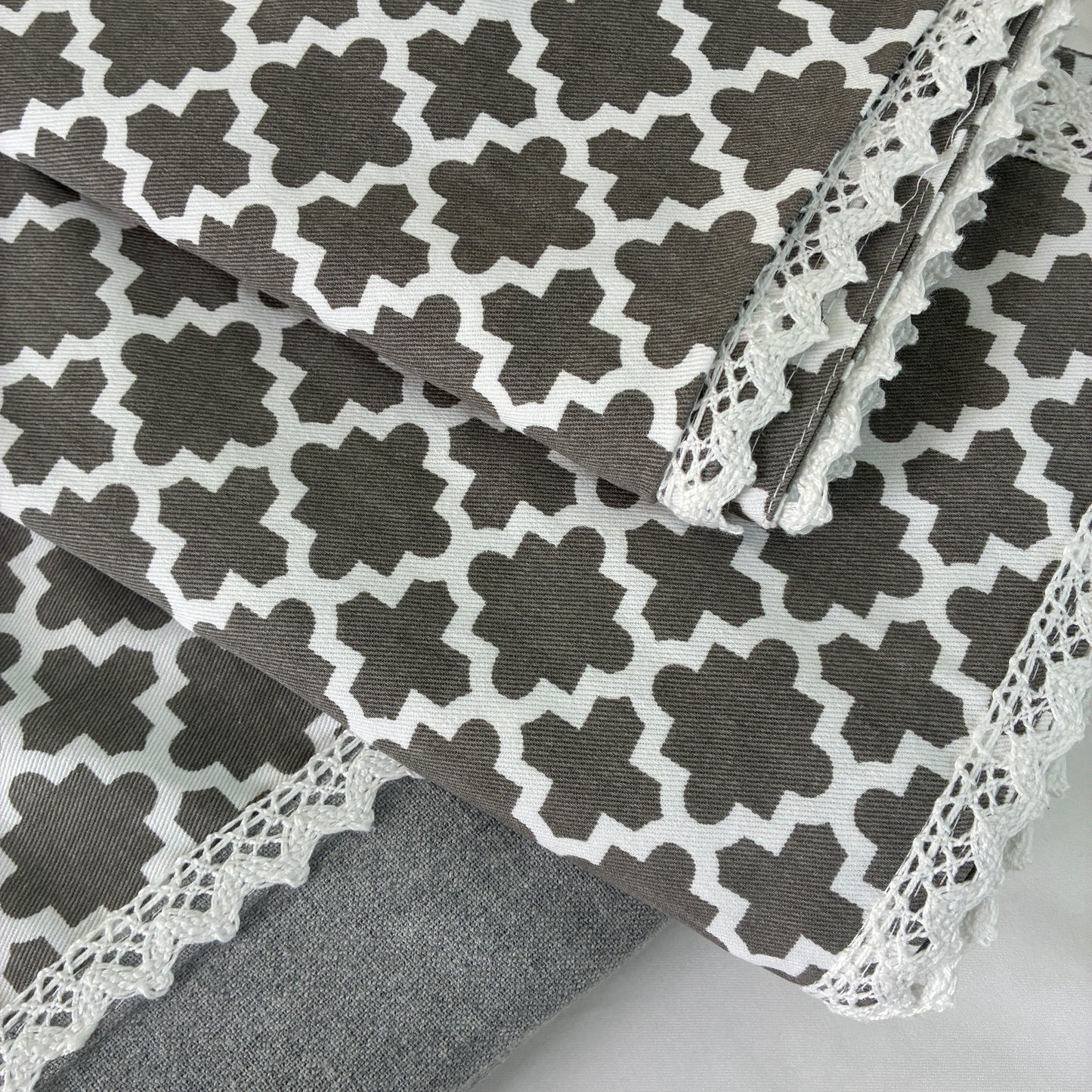 Abstract Lace Queen bedspread 90x100 inches