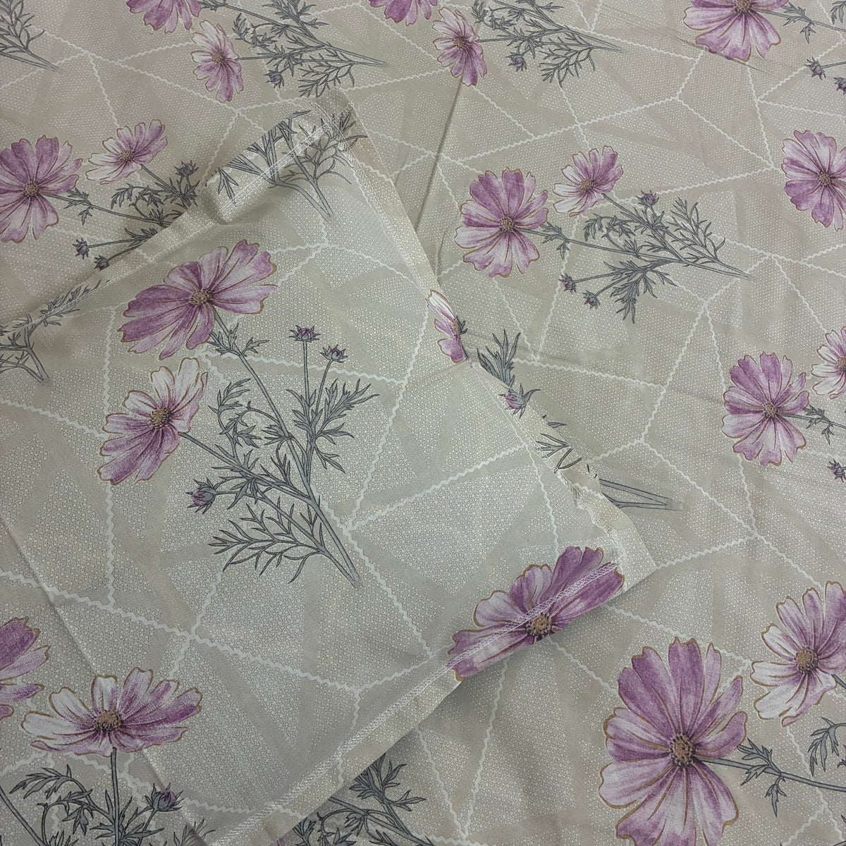 Super King Size Bedspread 120x 120 inches (2 PILLOW COVERS)