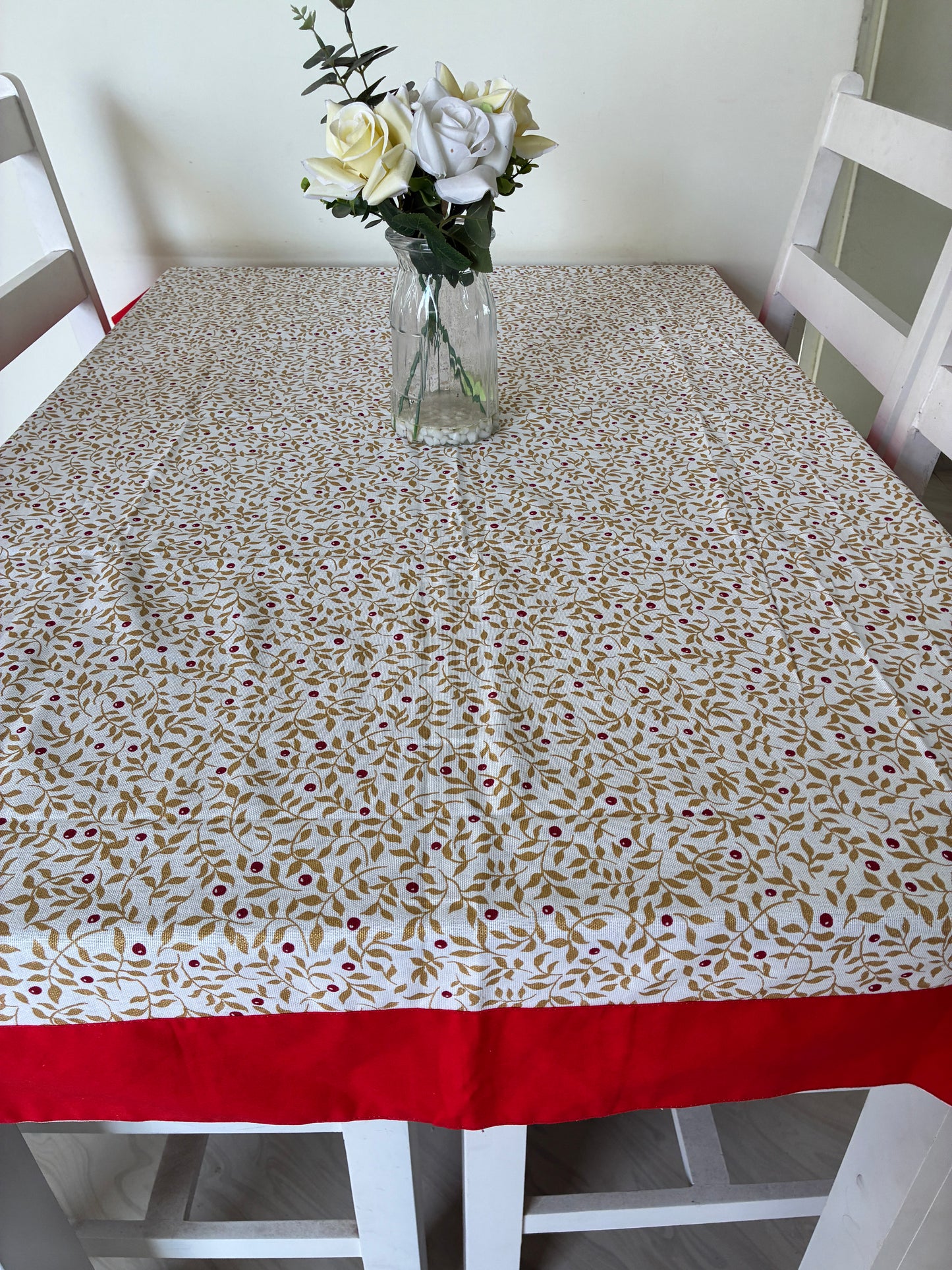 Leaf Print 4 Seater Table Covers