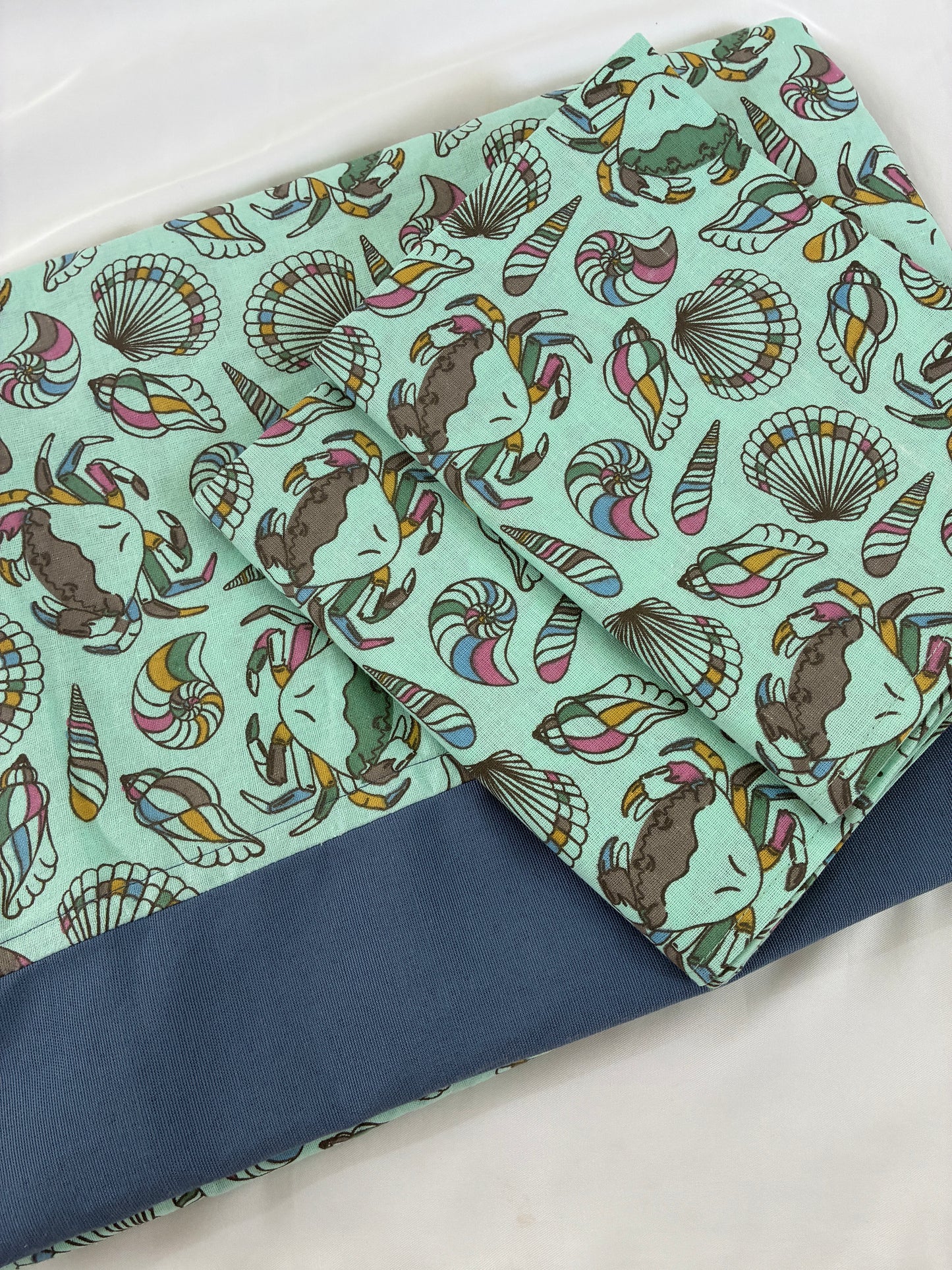 Queen Size Bedspread 90x100 inches