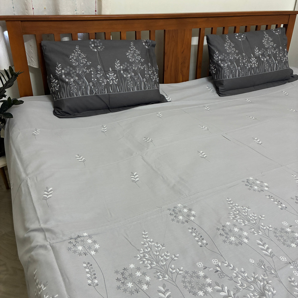 300 TC Grey Floral King Size Cotton Bedspread 108x108 inches