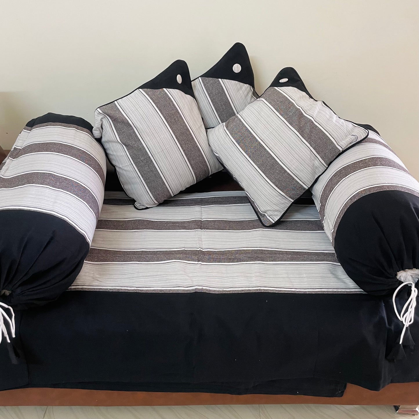 Black and White Stripes Diwan Set