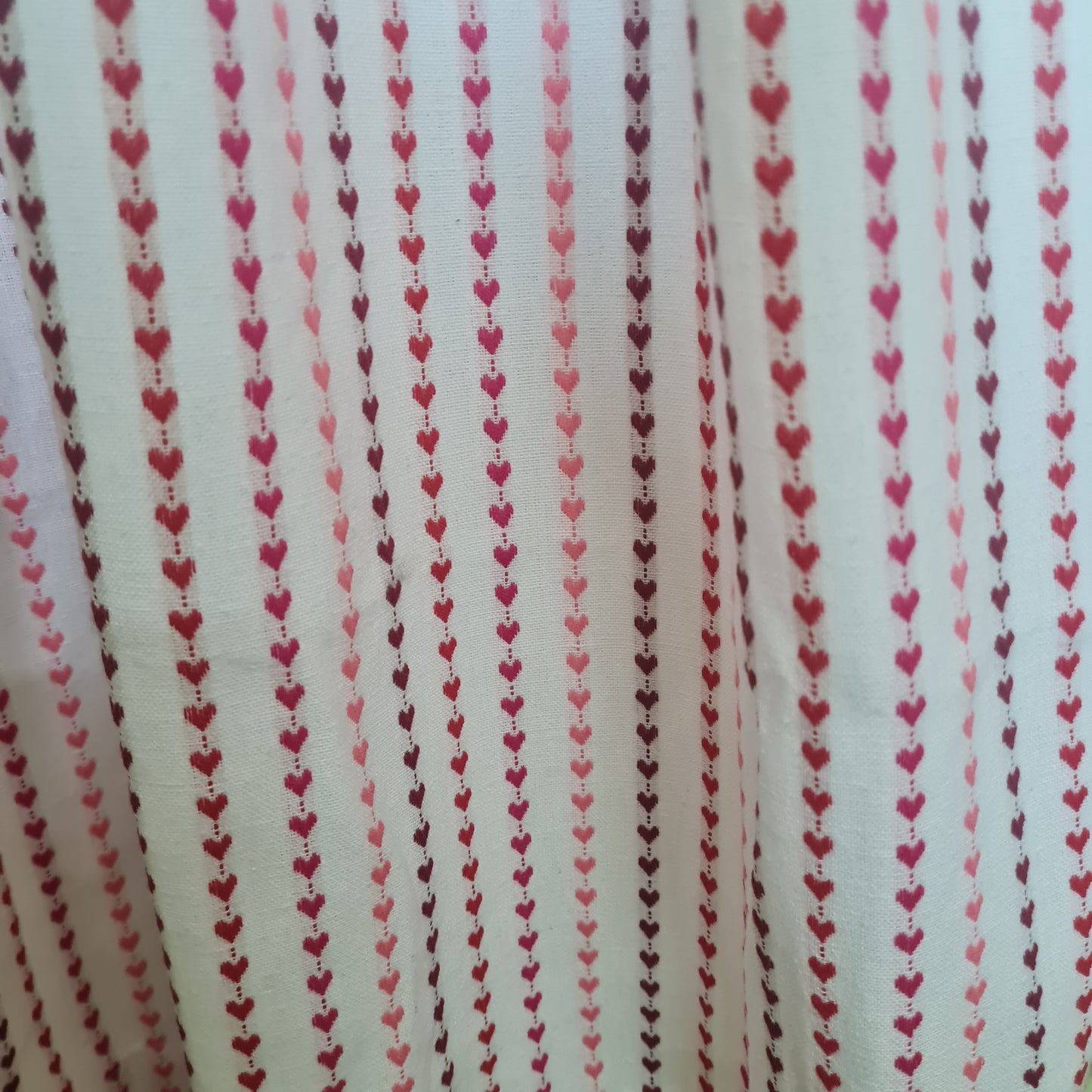 Red heartin cotton curtain