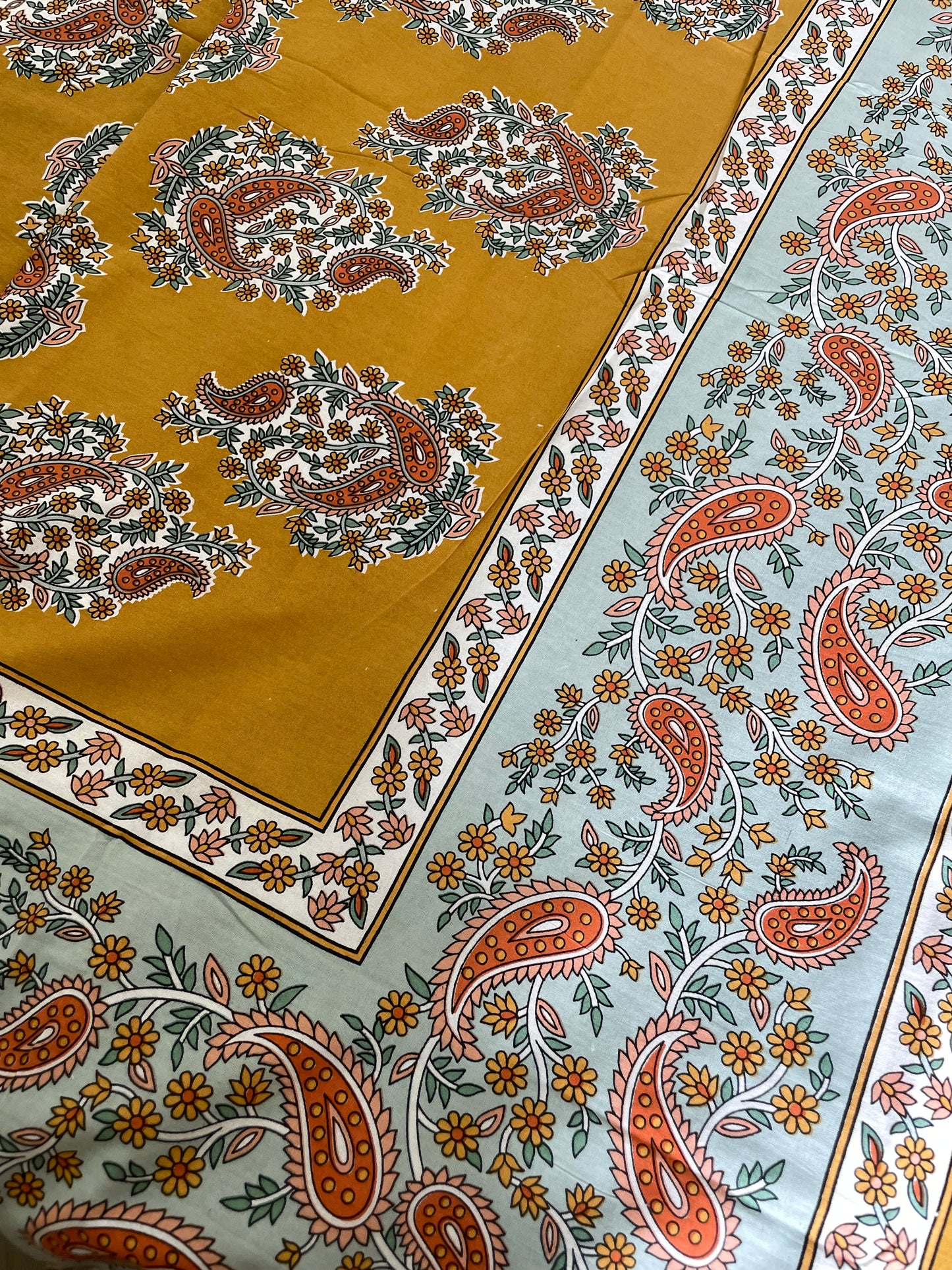 Super King Size Bedspread 120x 120 inches
