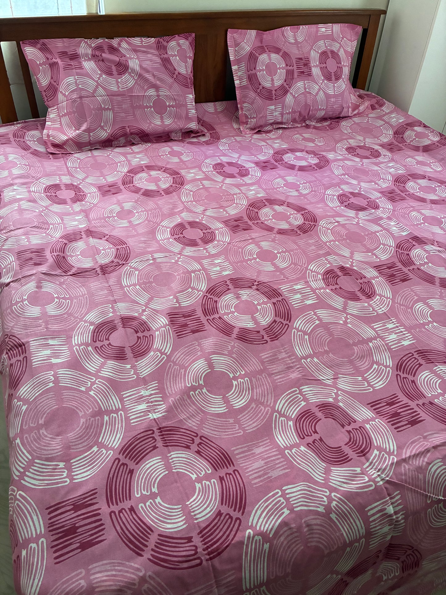 300TC Soft King Size Cotton Bedspread 108x108 inches