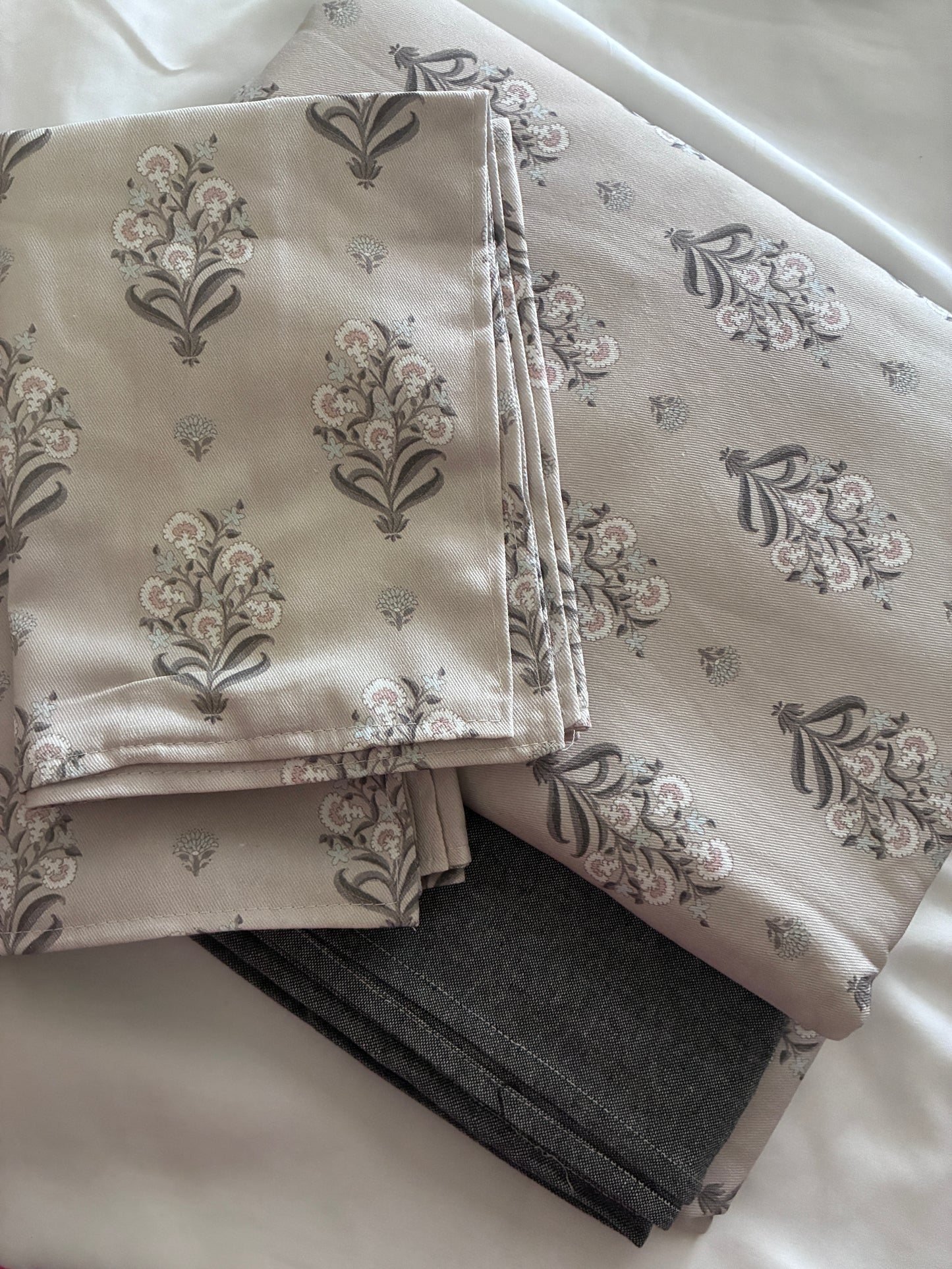 King Size Cotton Bedspread 100x110 in