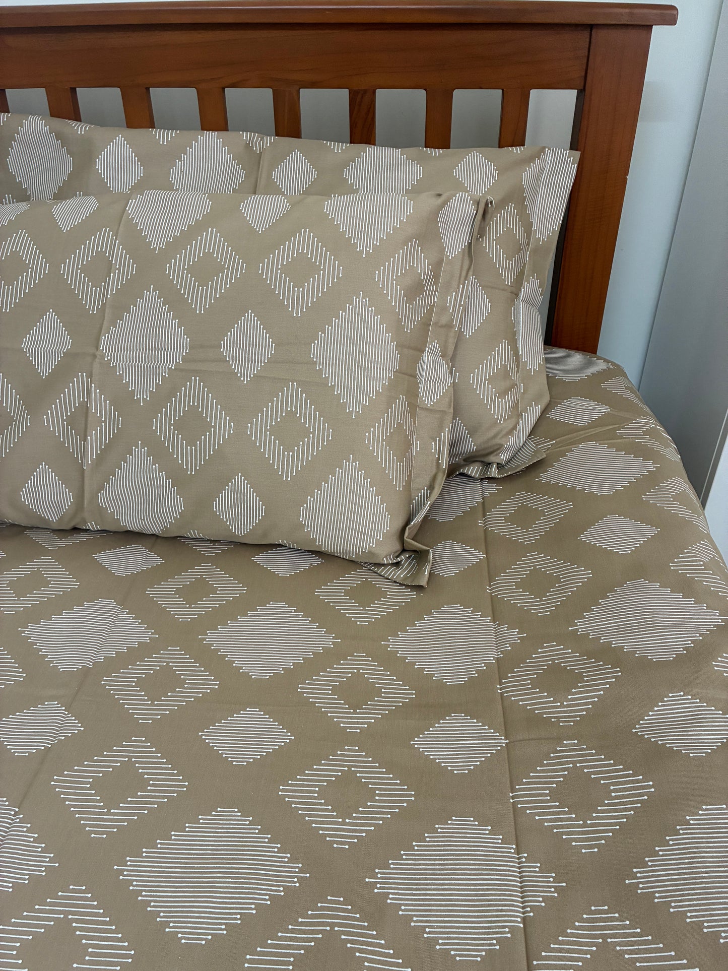 Soft King Size Bedspread 108x108 inches