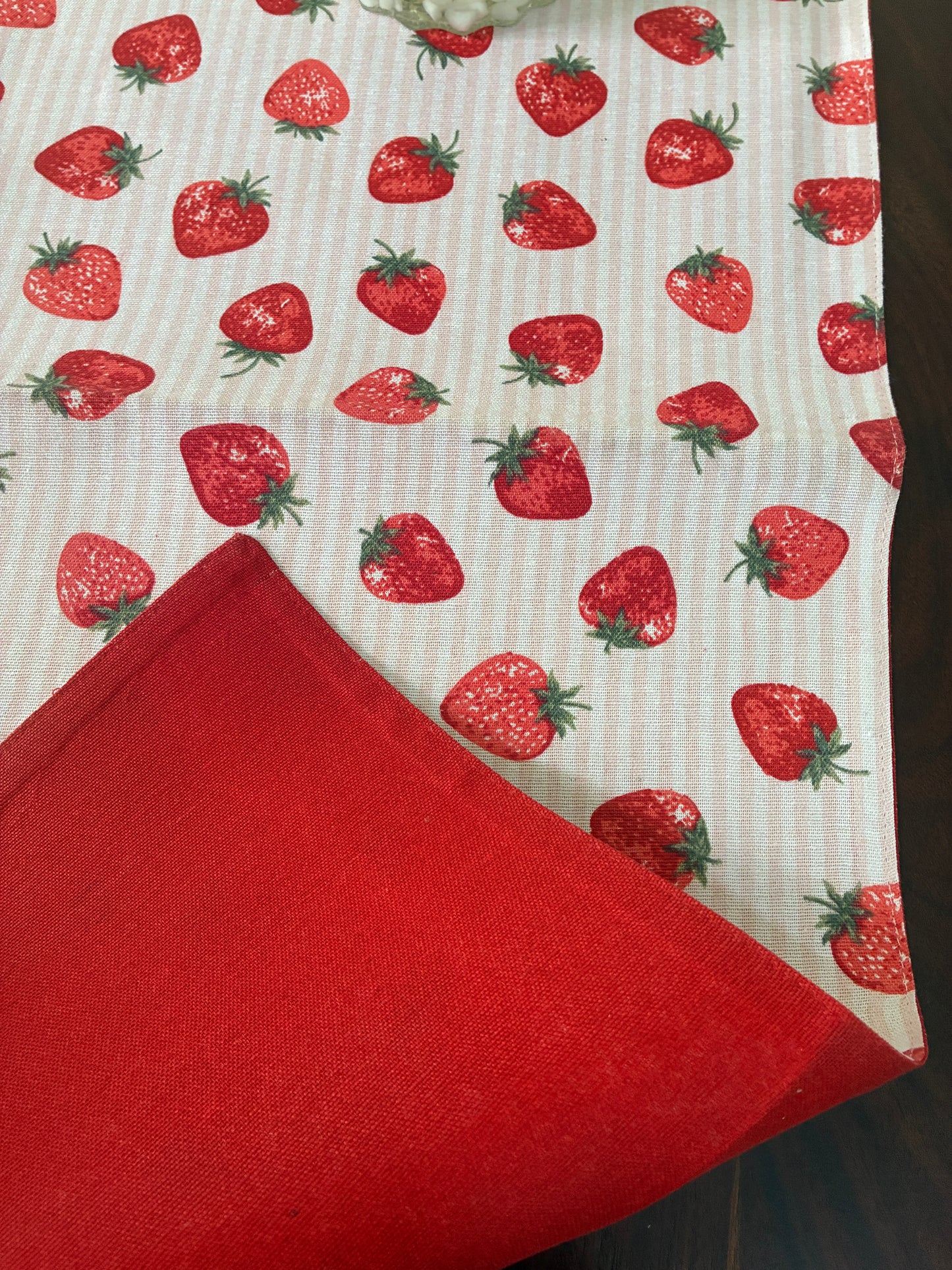 Strawberry Table Runner 6 ft long