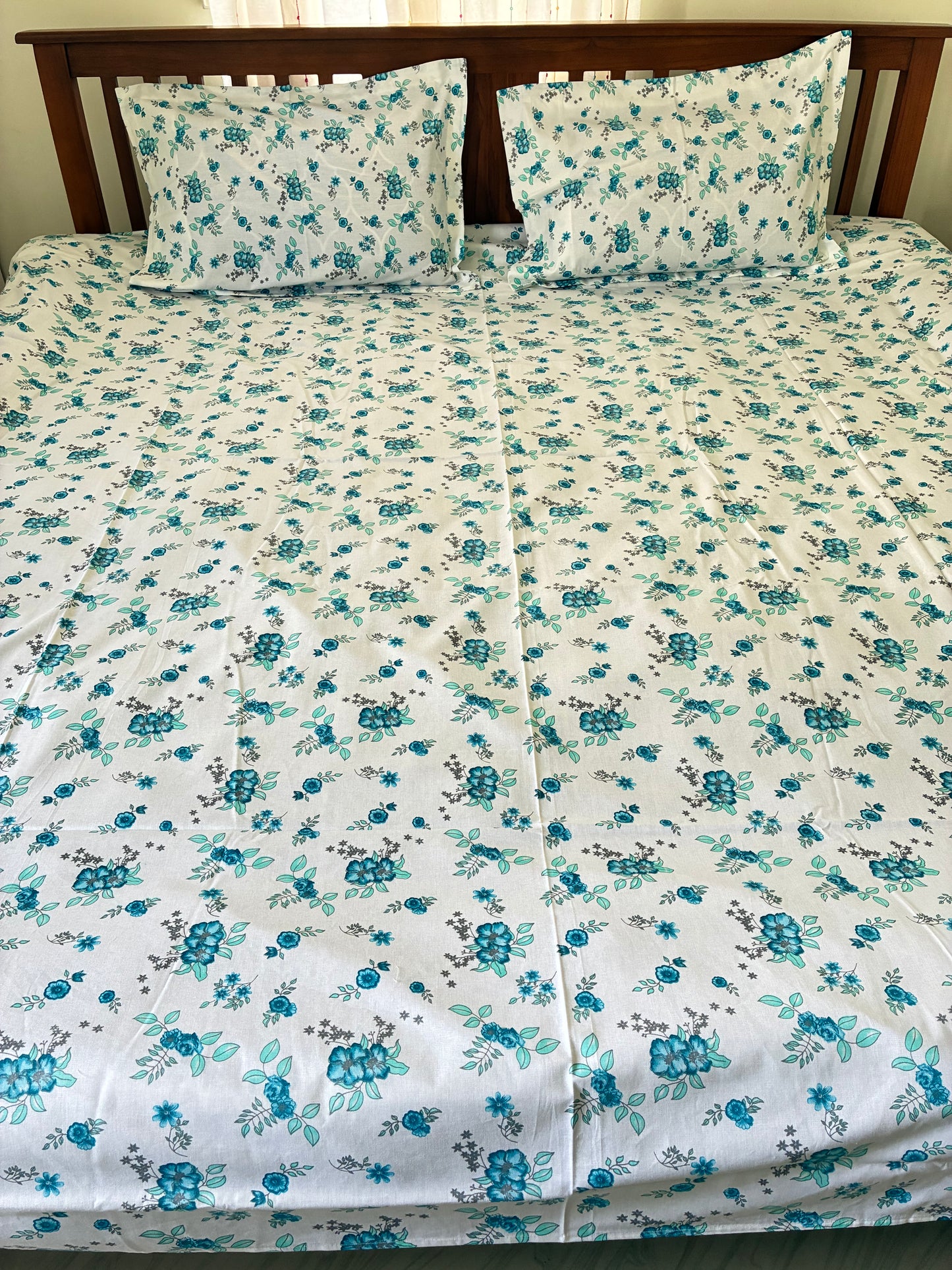 Queen Bedspread 90x100 inches