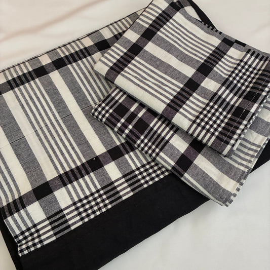 Black Checks Queen Size Bedspread 90x100 inches ( 2 PILLOW COVERS)