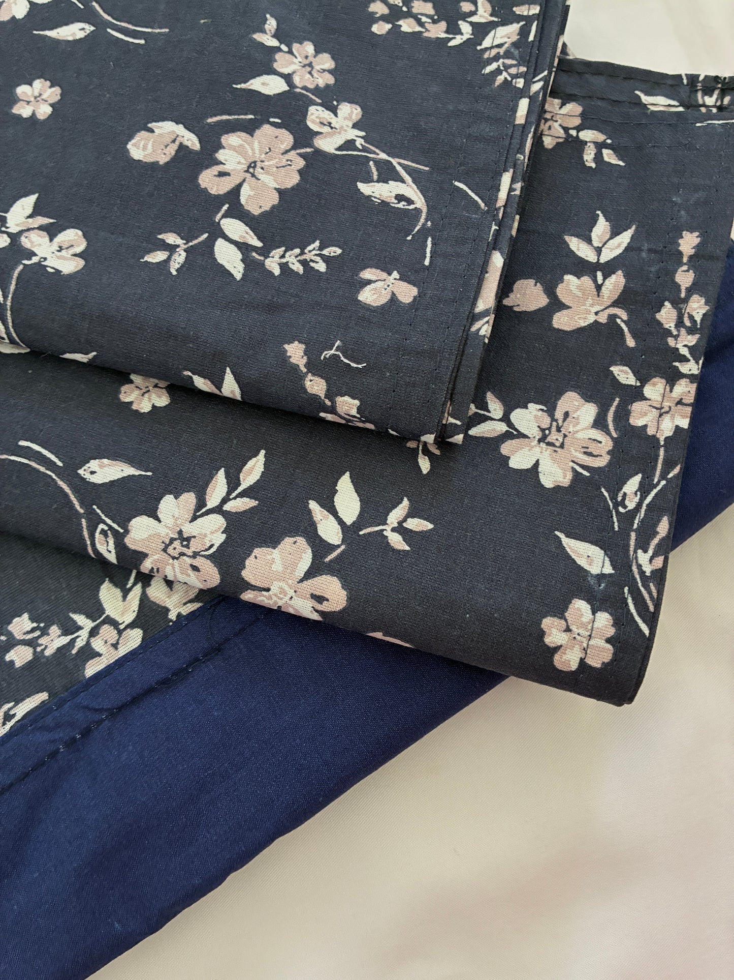 Blue Floral Queen Size Bedspread 90x100 inches
