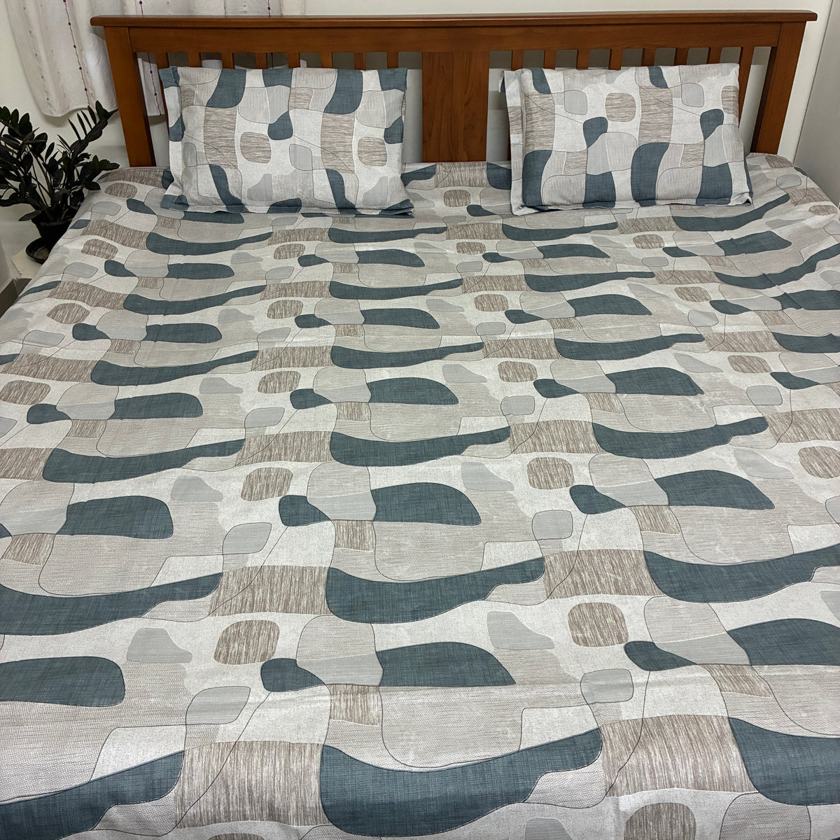 300 TC Brown Abstract King Size Cotton Bedspread 108x108 inches