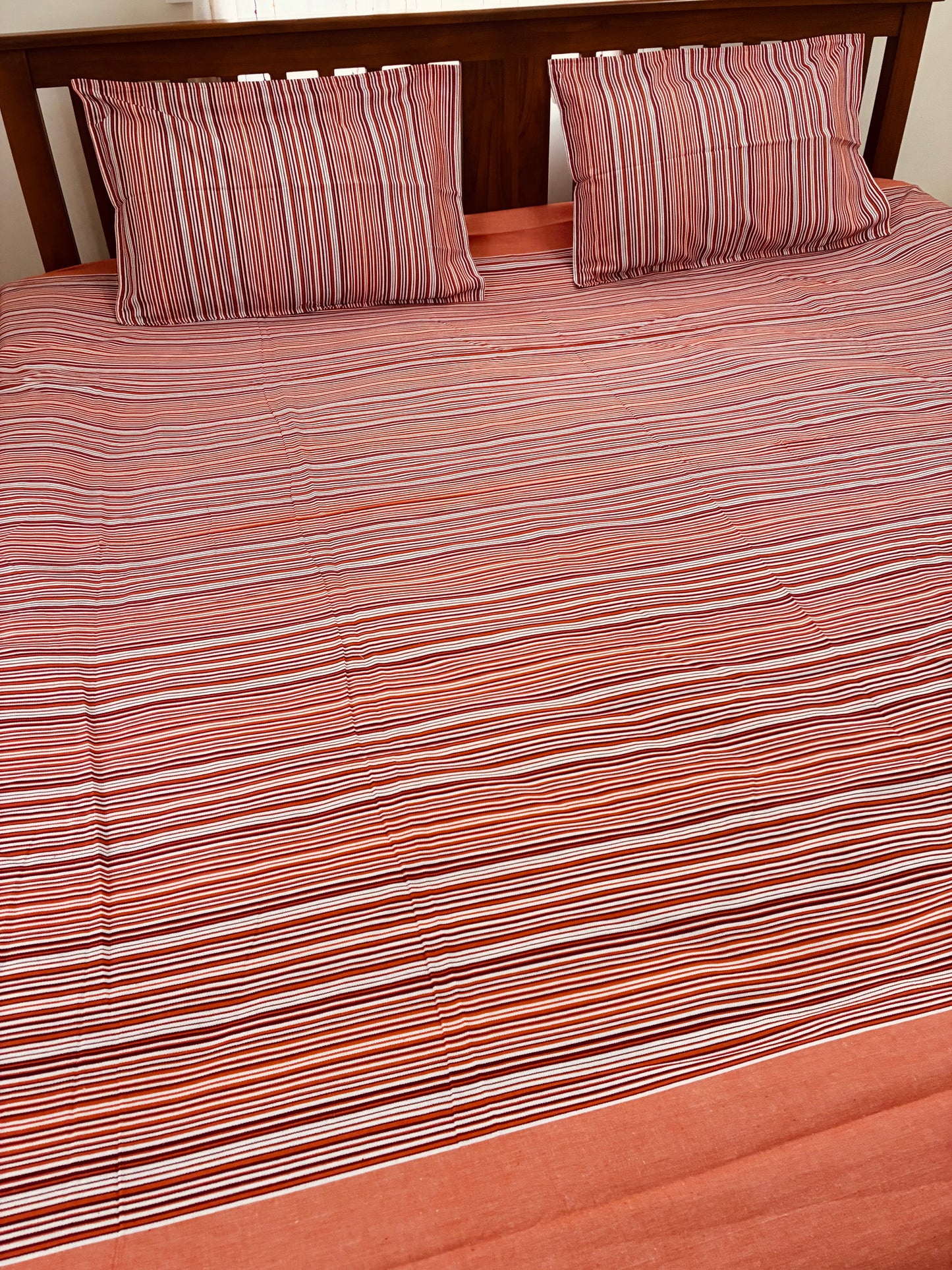 Premium Stripes King Size Bedspread 108 x 108 in