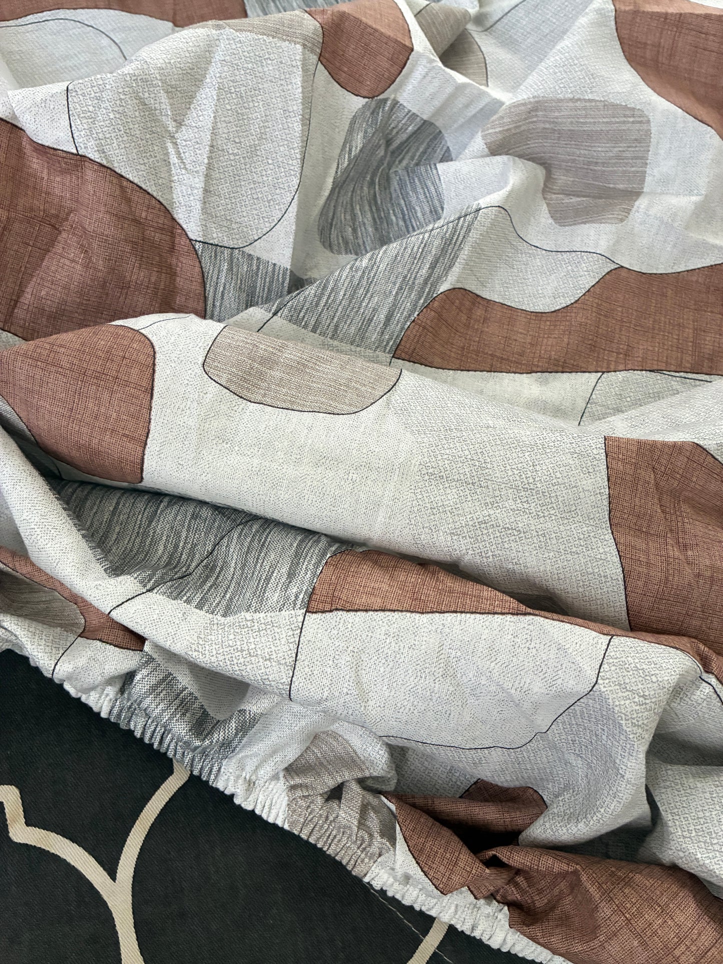 Brown Abstract Fitted King Size Bedspreads  75x75x10 inches