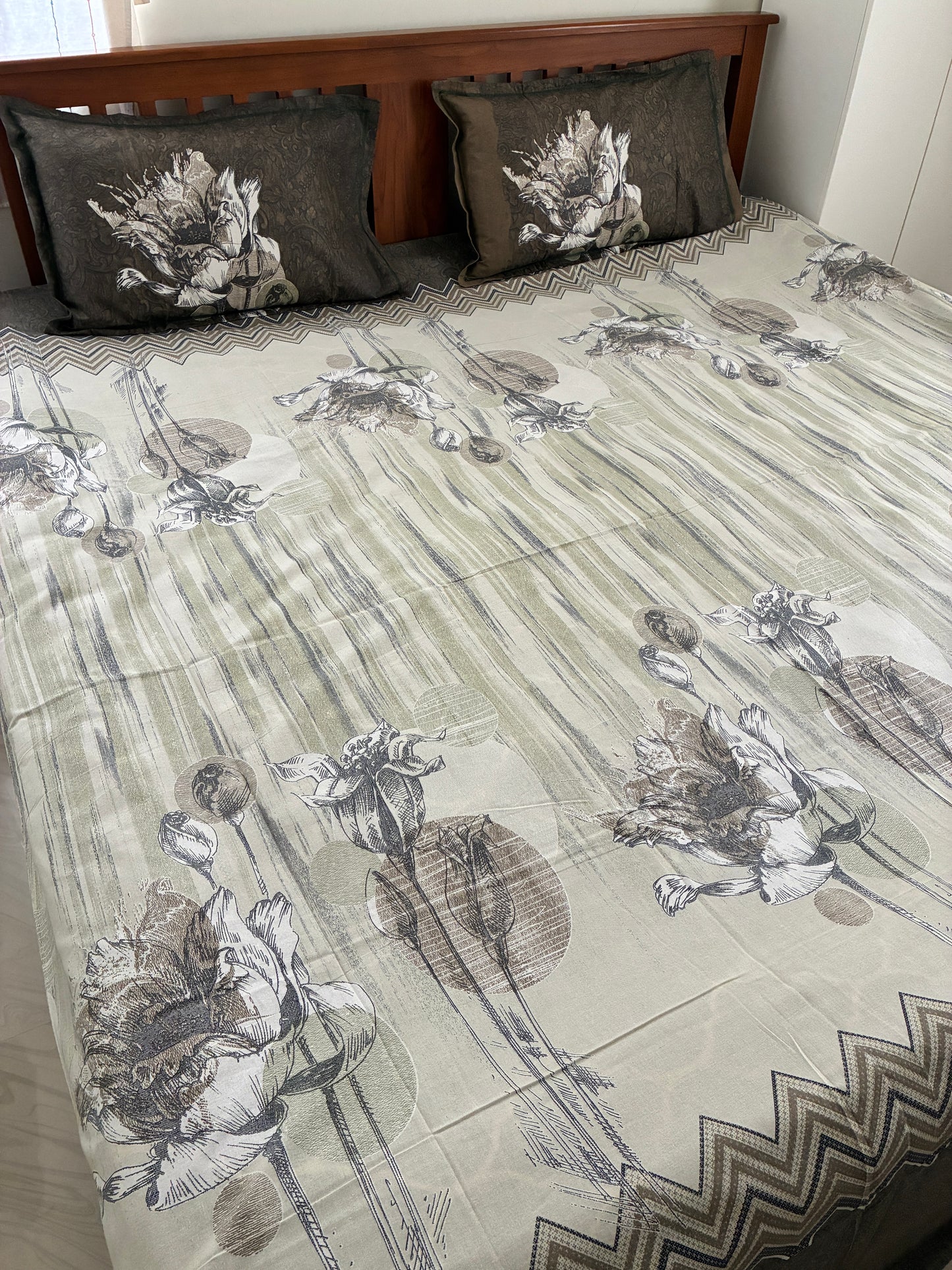 Premium Soft King Size Bedspread 108x108 inches