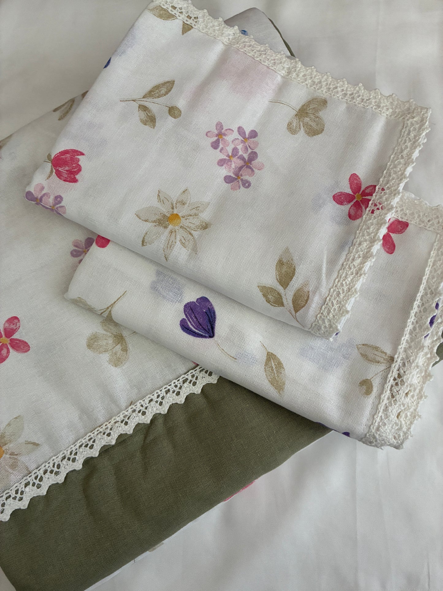Flora Lace King Size Cotton Bedspread 100x110 in