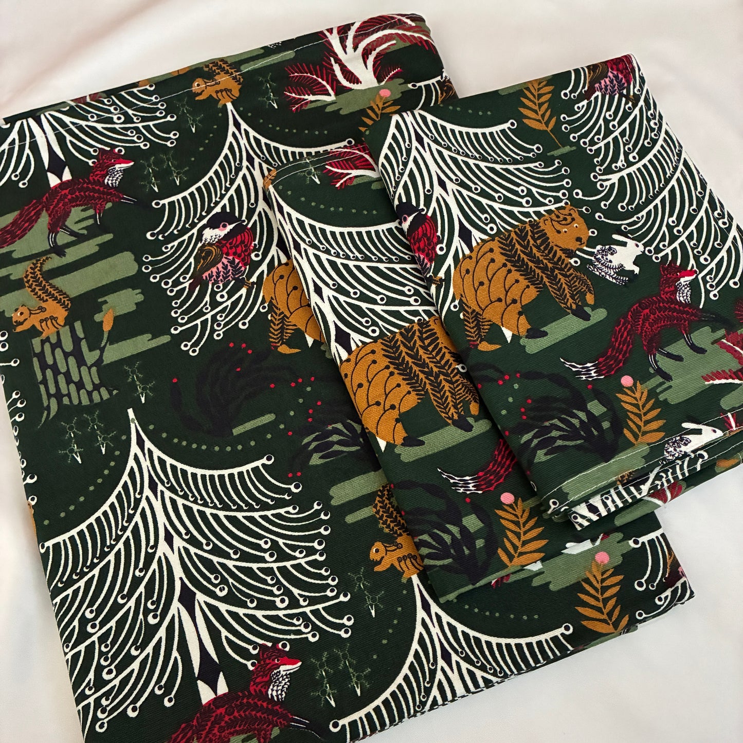 Green Tree Single Size Cotton Bedspread with 2 Pillow Covers 60 x 90 in