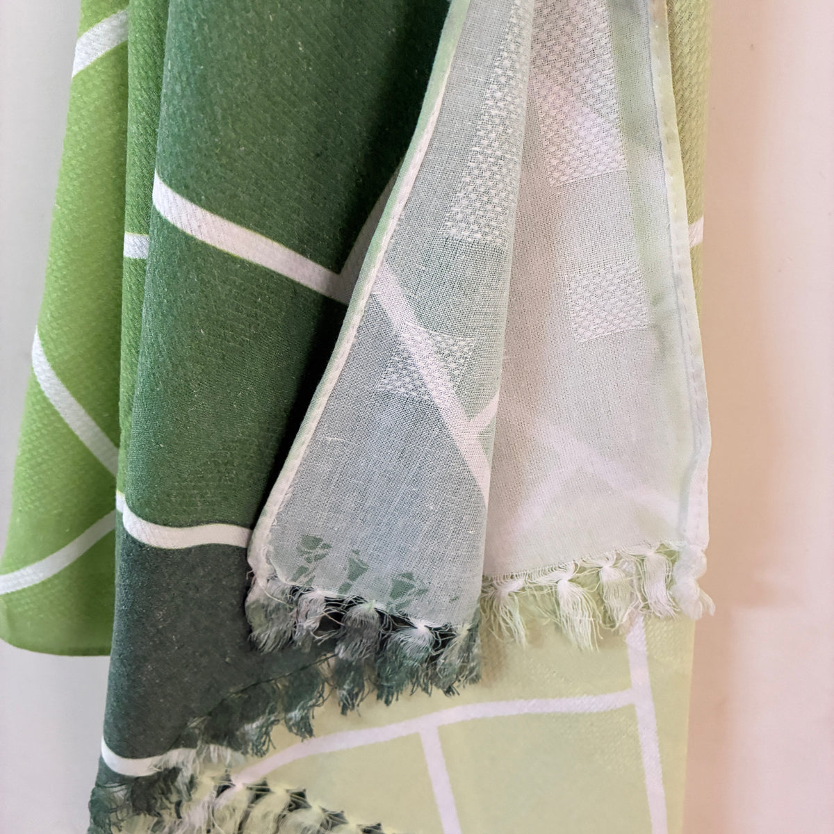 Green Abstract printed Cotton Bath Towels