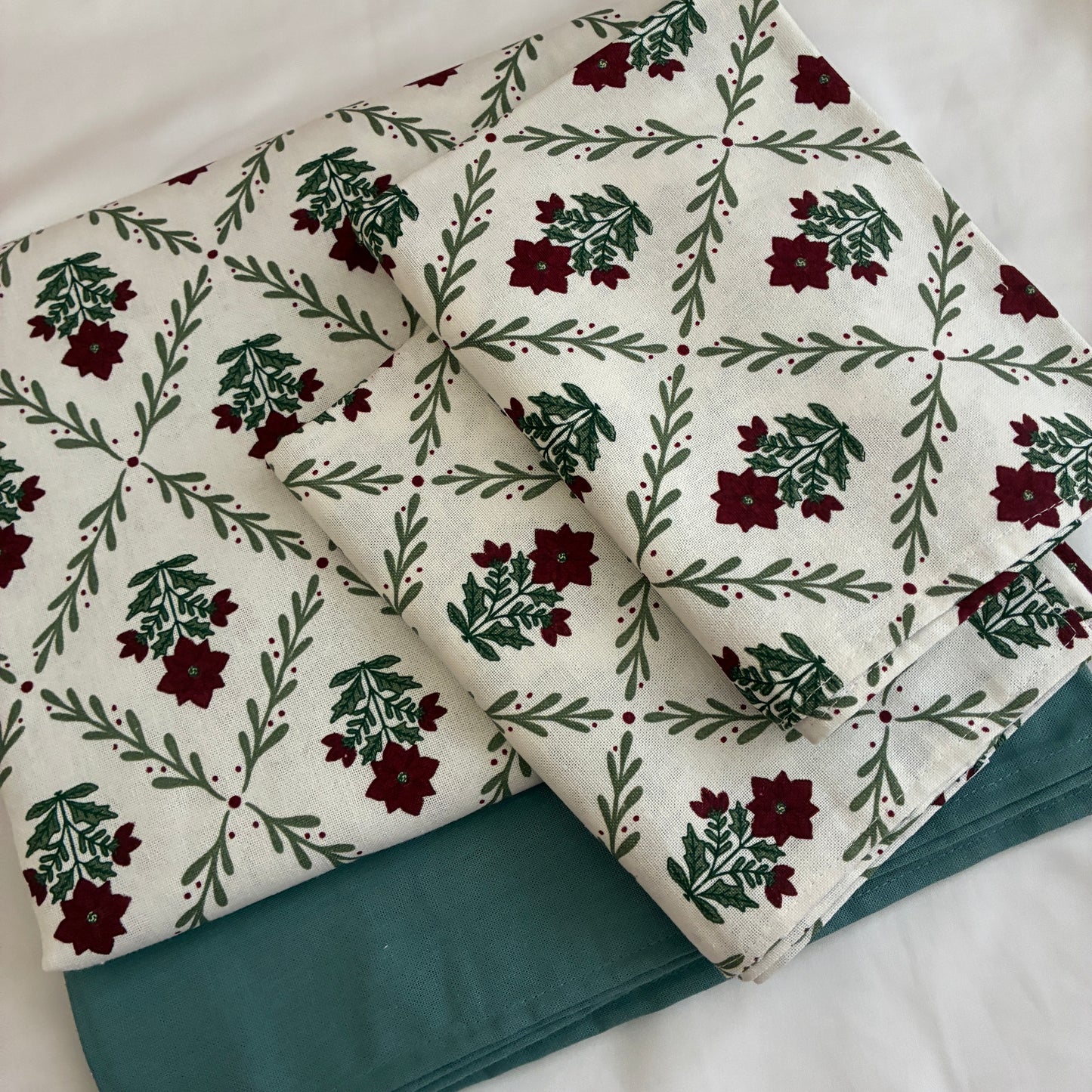 Green Floral King Size Cotton Bedspread 100x110 in (2 pillow covers)