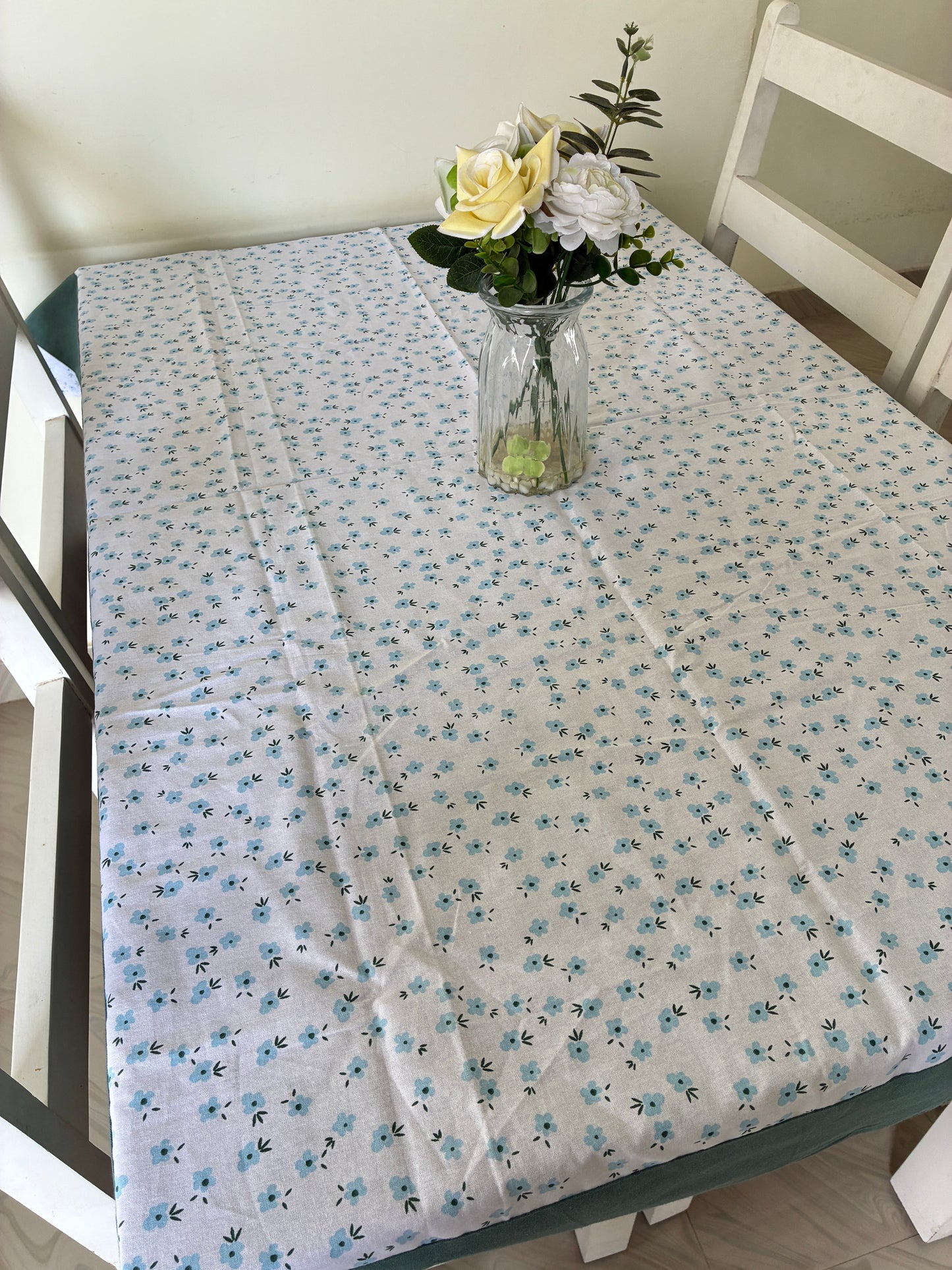 Floral 4 Seater Table Covers