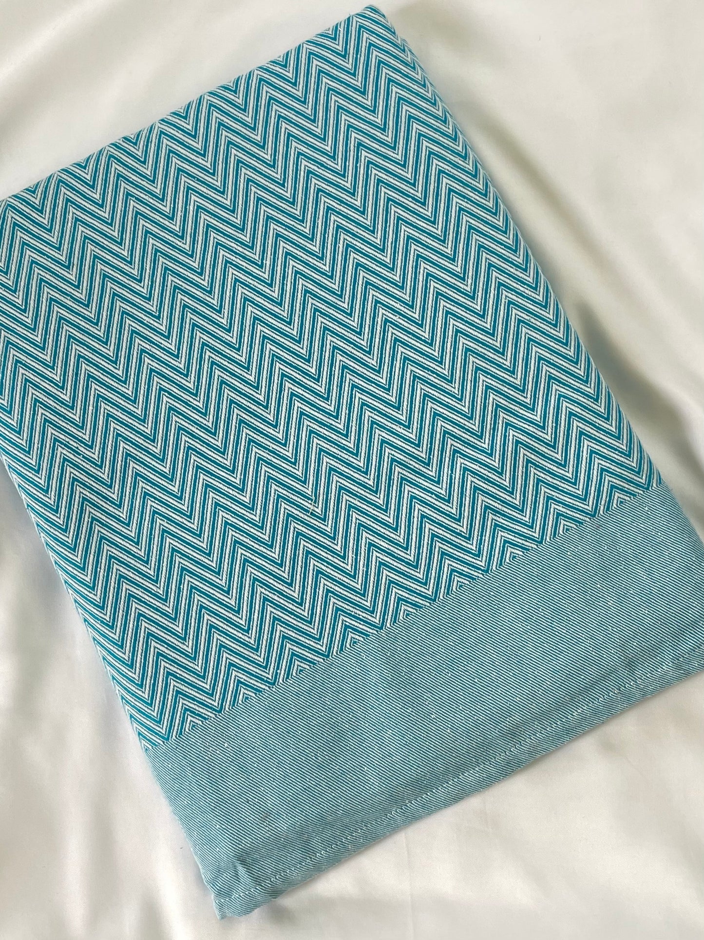 Zig Zag Cotton Blanket / Throw