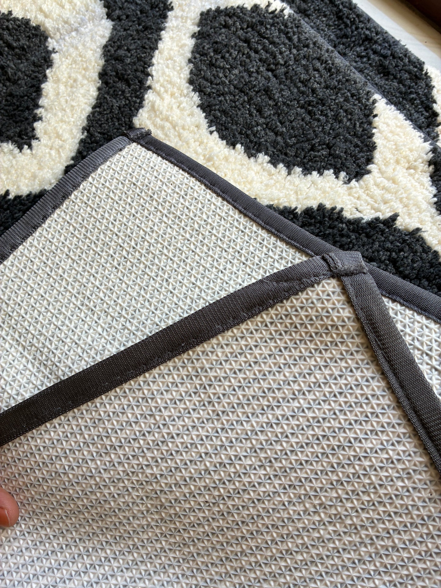Anti Slip Black Diamond Floor mats (set of 2) (40x60cm) (50x82cm)