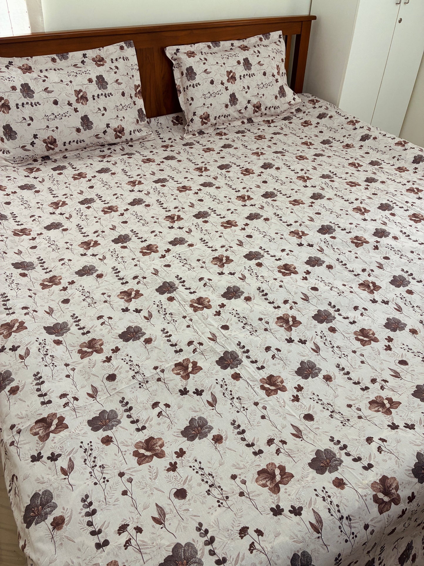 Premium Soft King Size Bedspread 108x108 inches