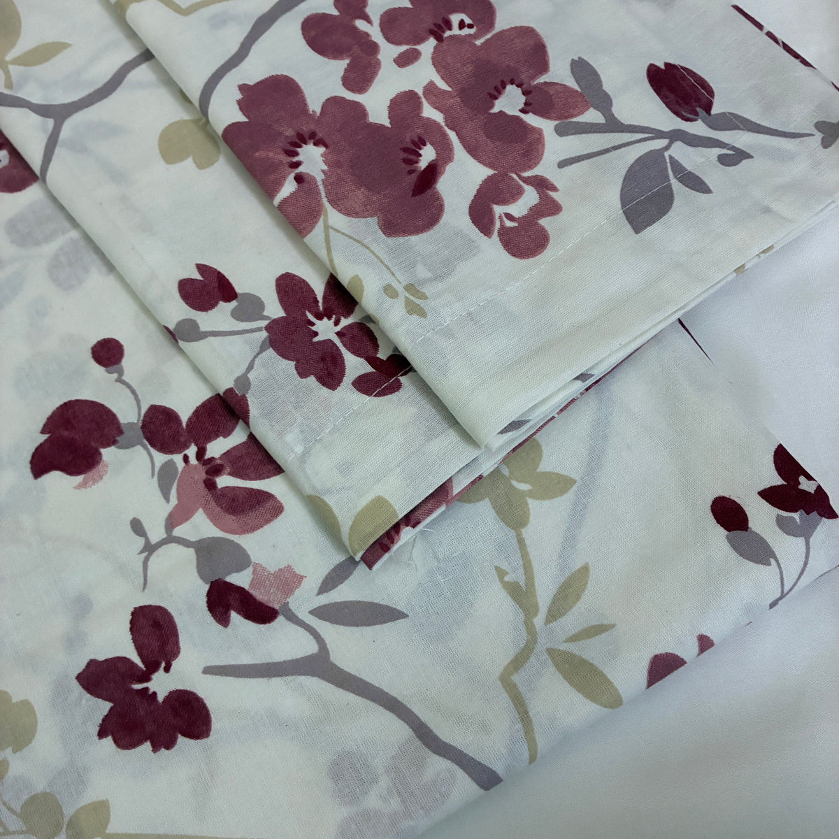 300 TC Mauve Floral King Size Cotton Bedspread 108x108 inches