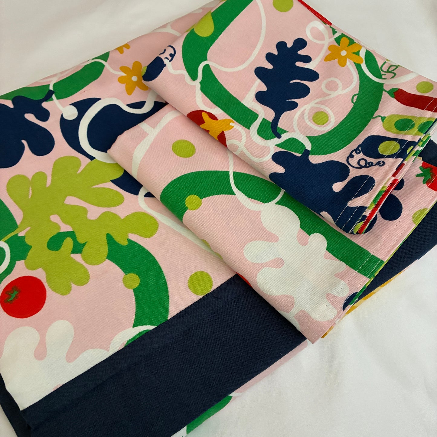 Modern Art Queen bedspread 90x100 in(2 pillow covers)