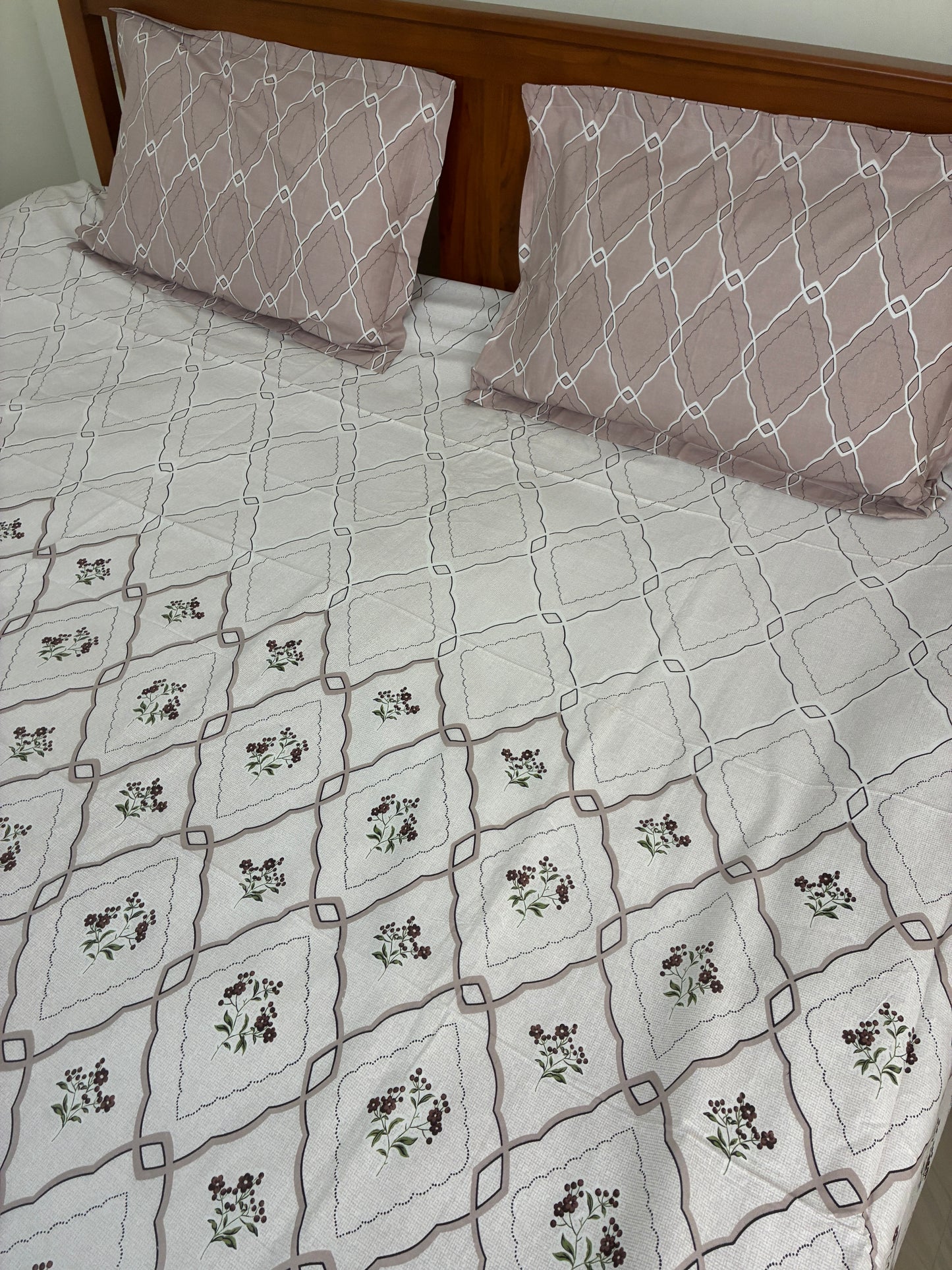 Soft King Size Bedspread 108x108 inches