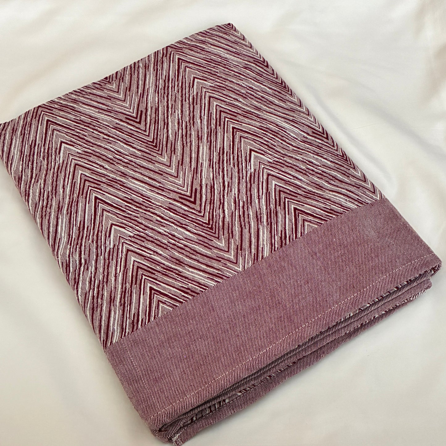 Maroon Dual Tone zigzag Single Size Blanket / Throw