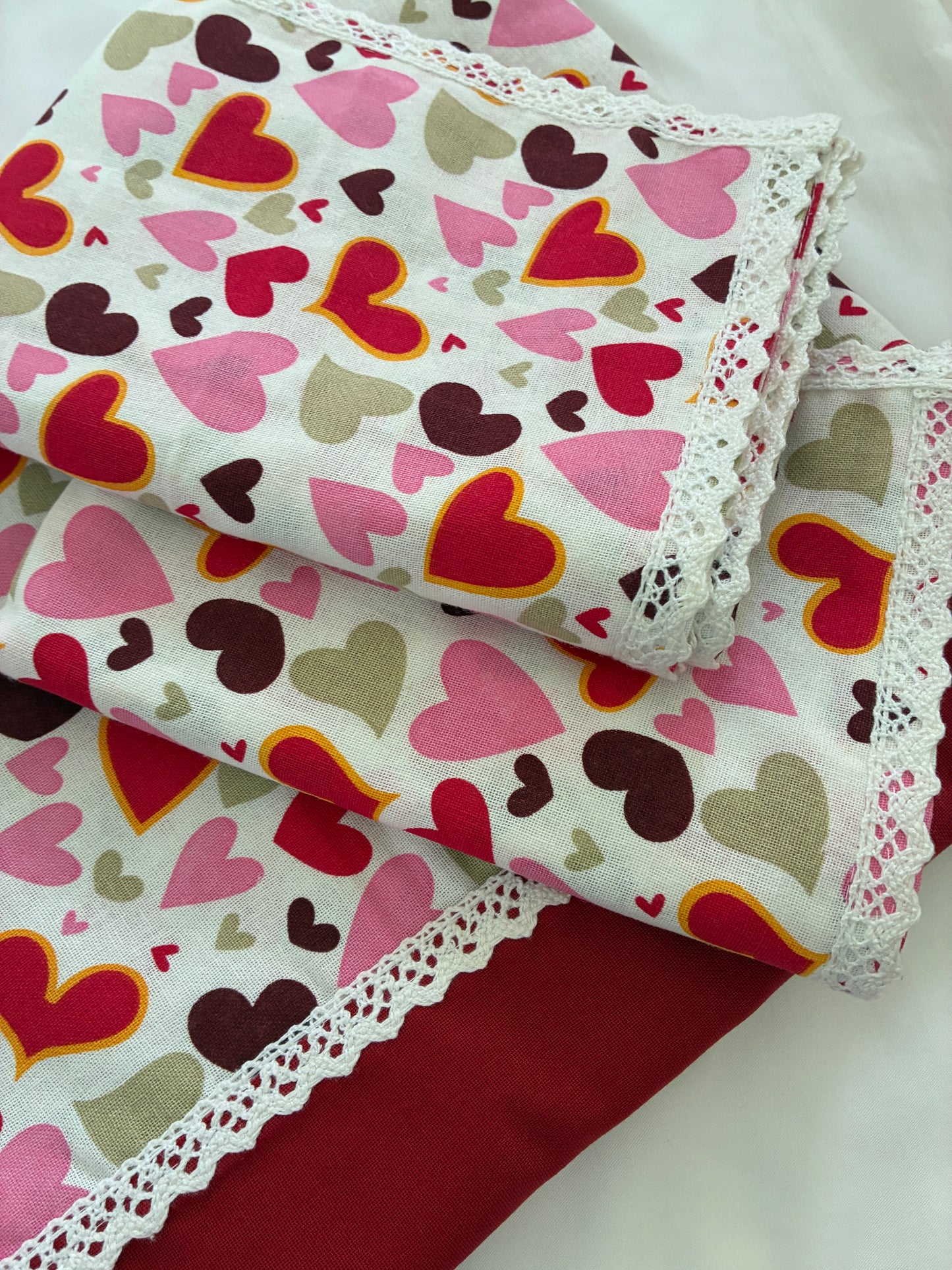 Sweet Hearts Lace Queen bedspread 90x100 inches