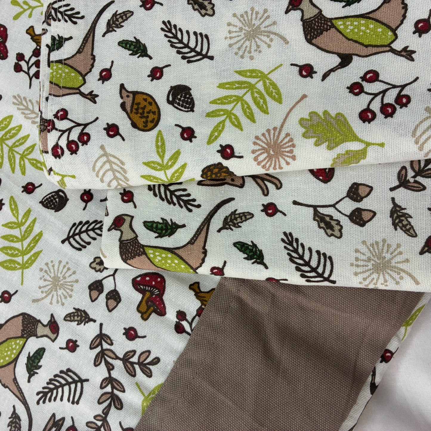 Queen bedspread 90x100 inches