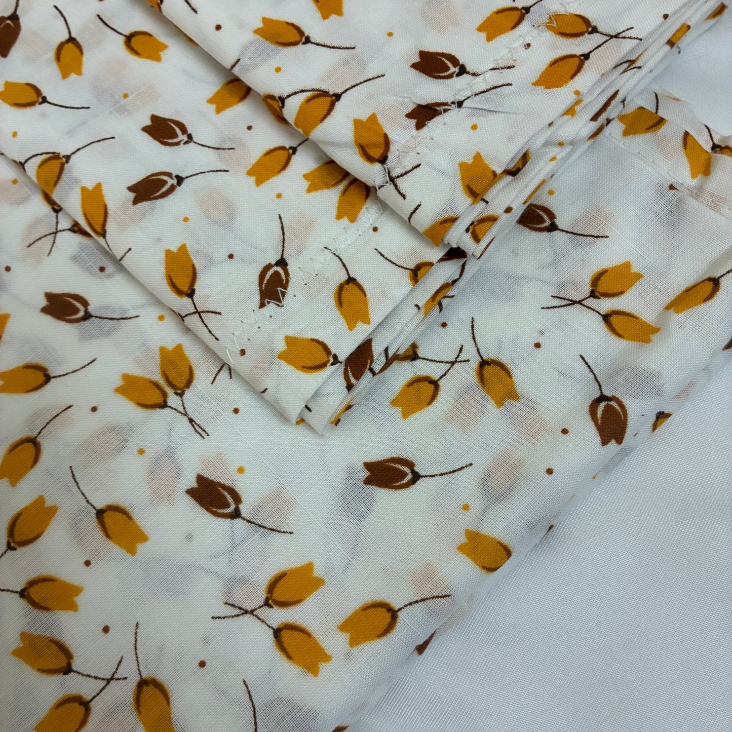 Yellow Tulips Single Size Bedspread with 2 Pillow Covers 60 x 90 in