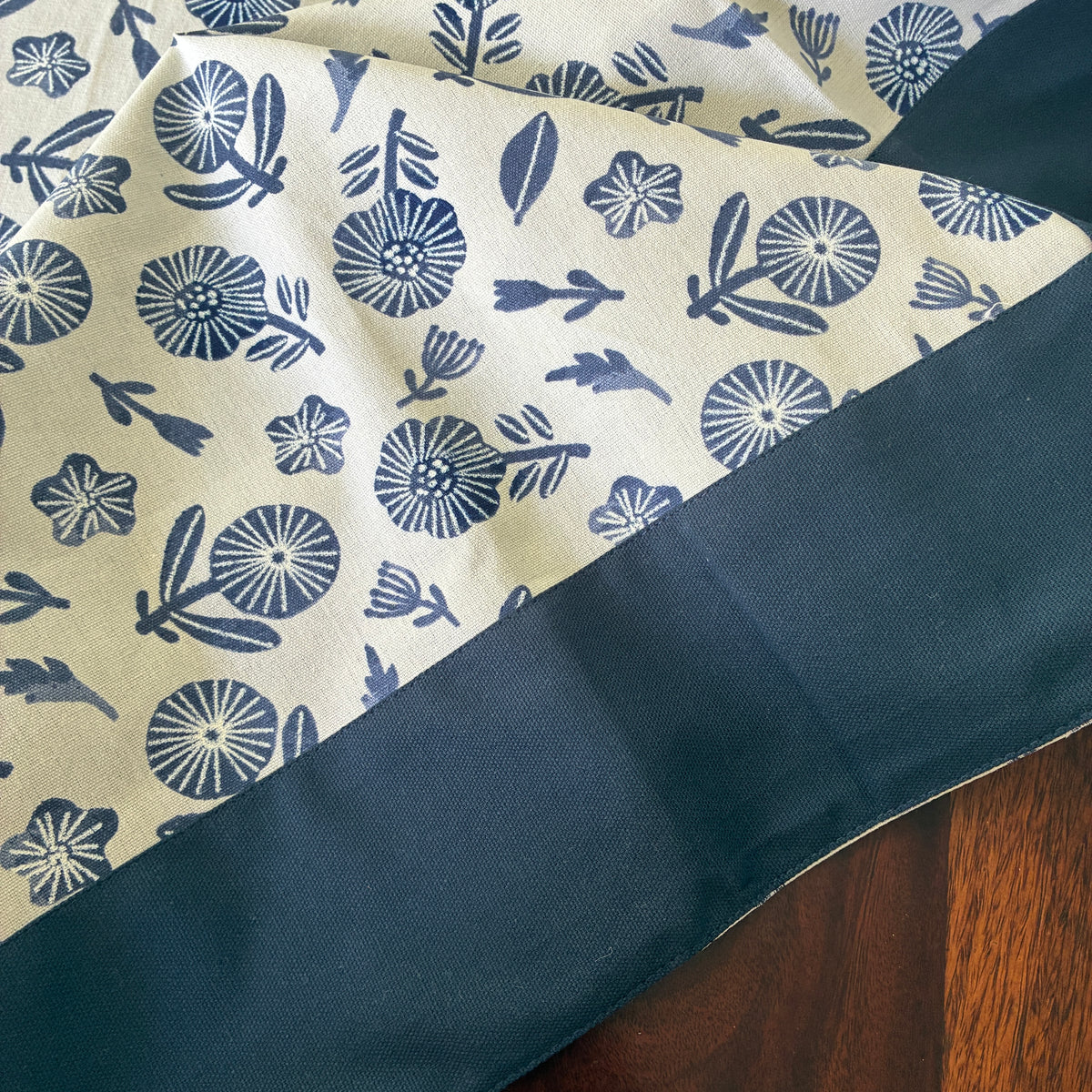Blue Floral 4 Seater Table Covers