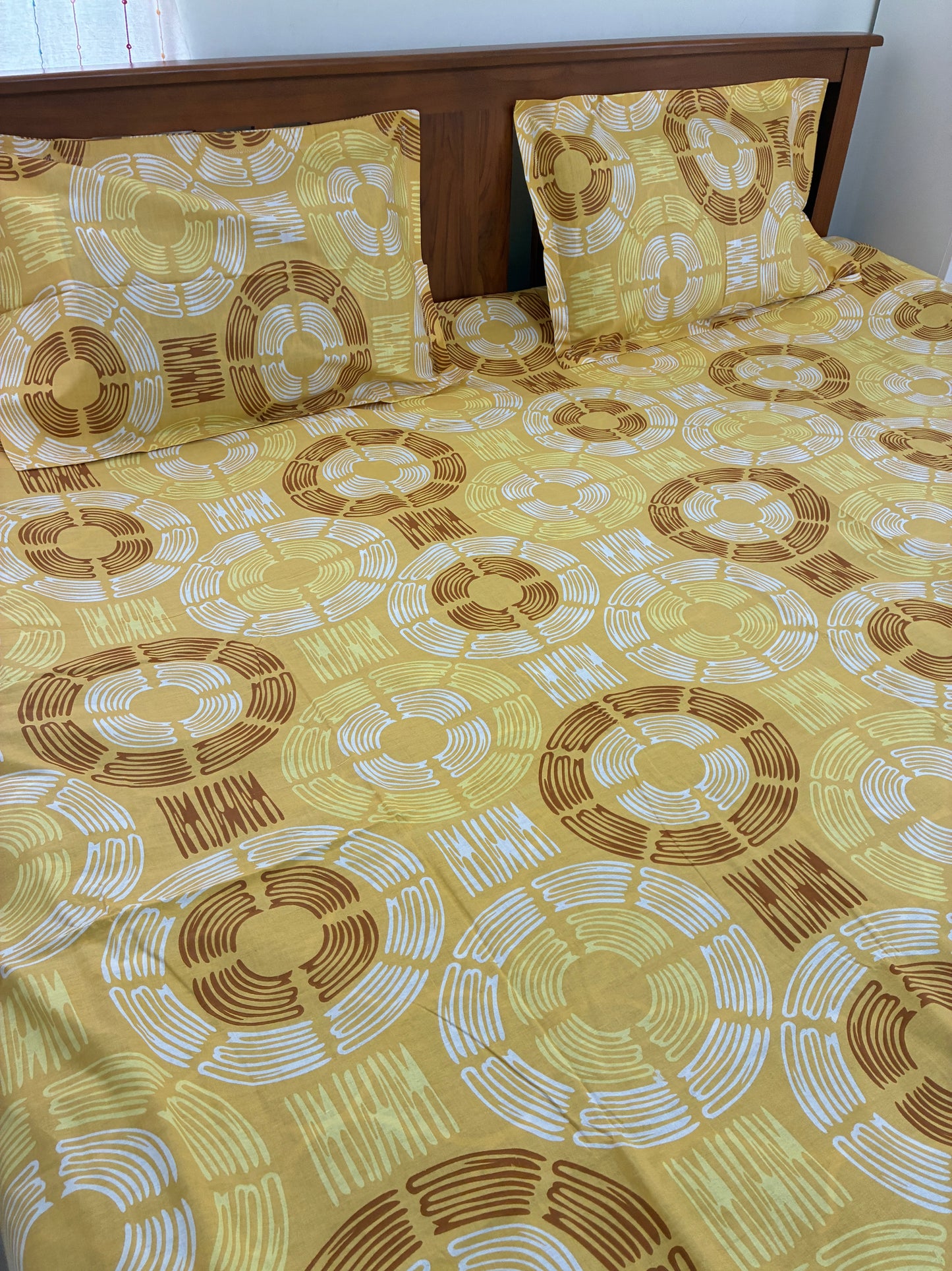 300TC Soft King Size Cotton Bedspread 108x108 inches