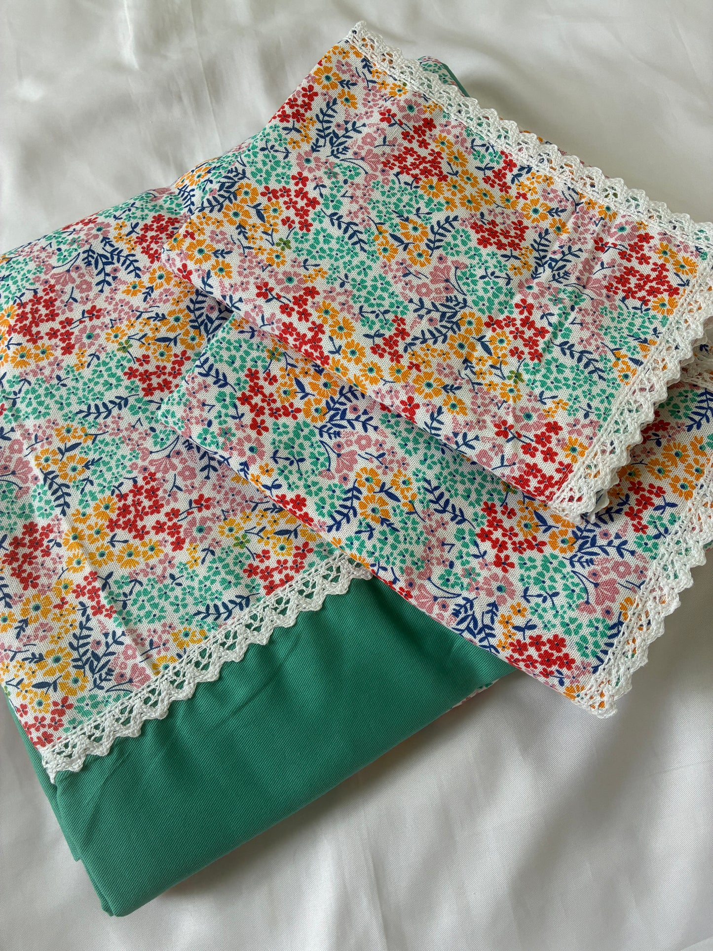 Colourful Floral Lace King Size Cotton Bedspread 100x110 in