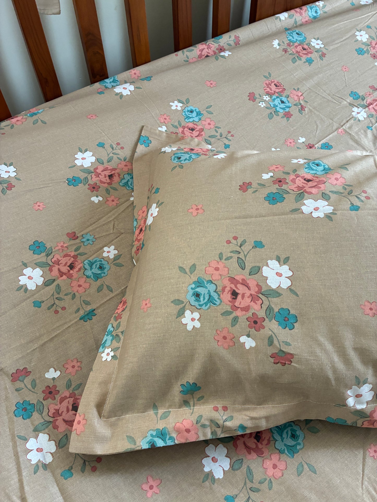 Multi floral Fitted King Size Bedspreads  75x75x10 inches